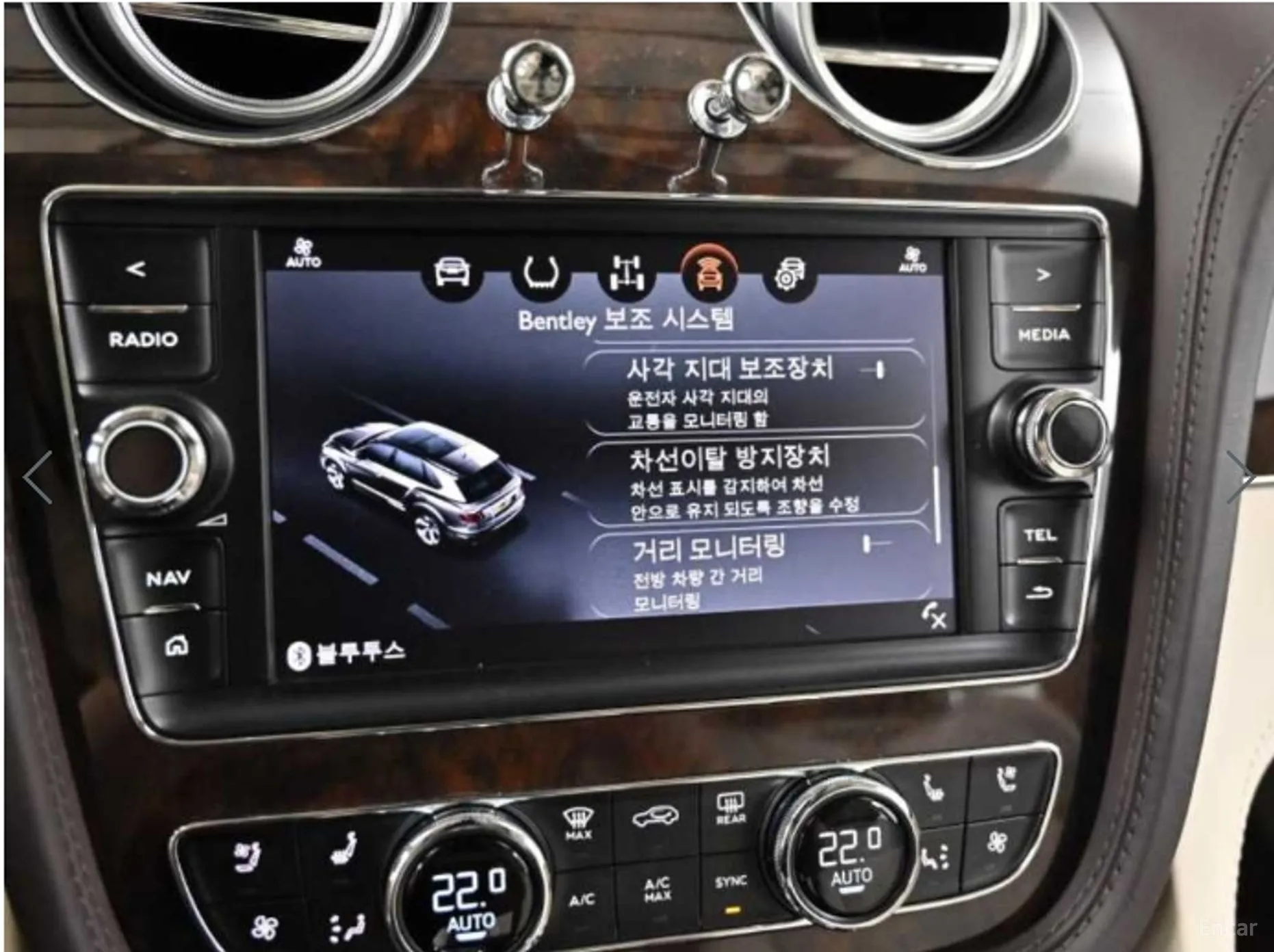Bentley Bentayga превью 17
