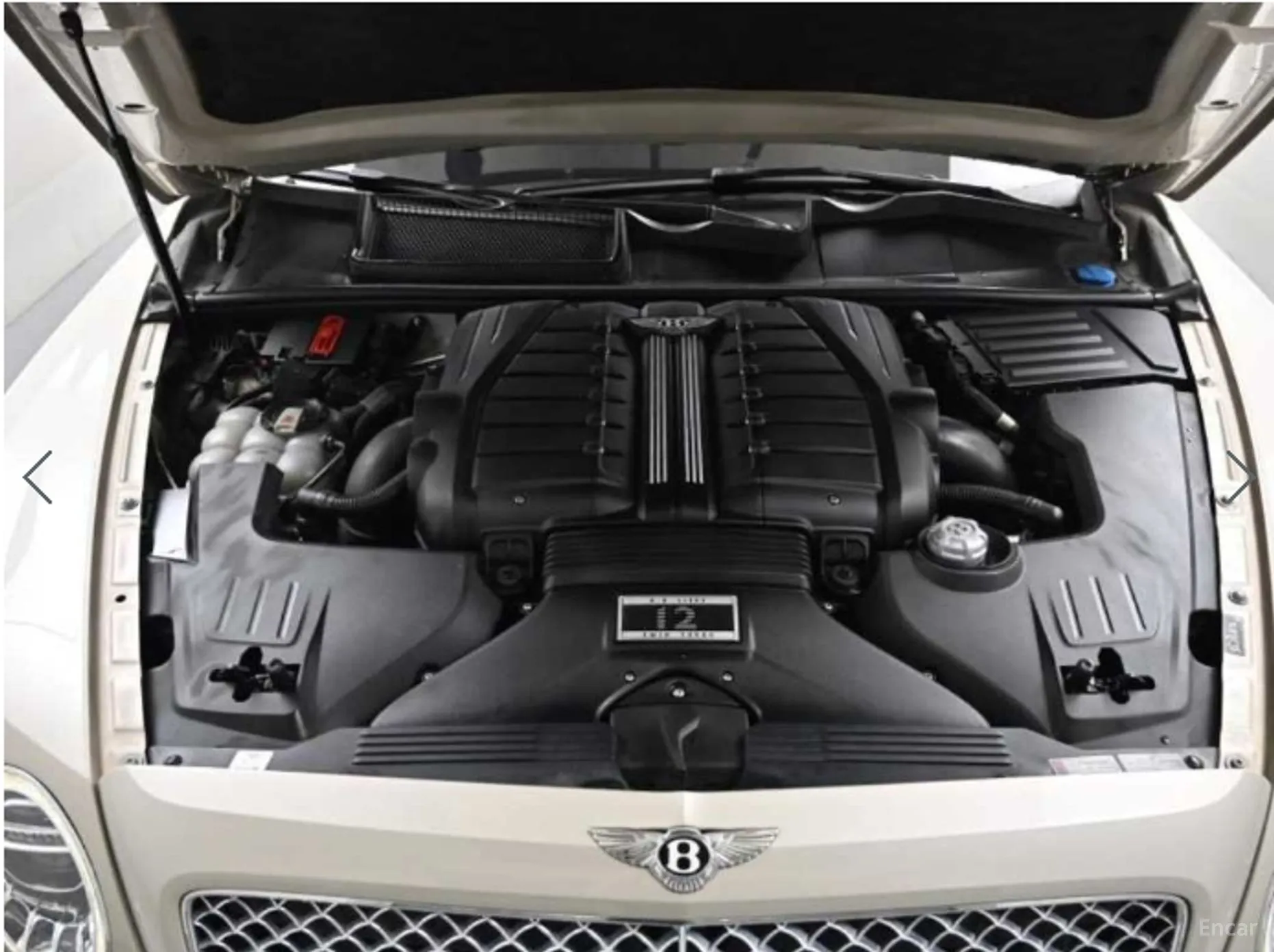 Bentley Bentayga превью 6