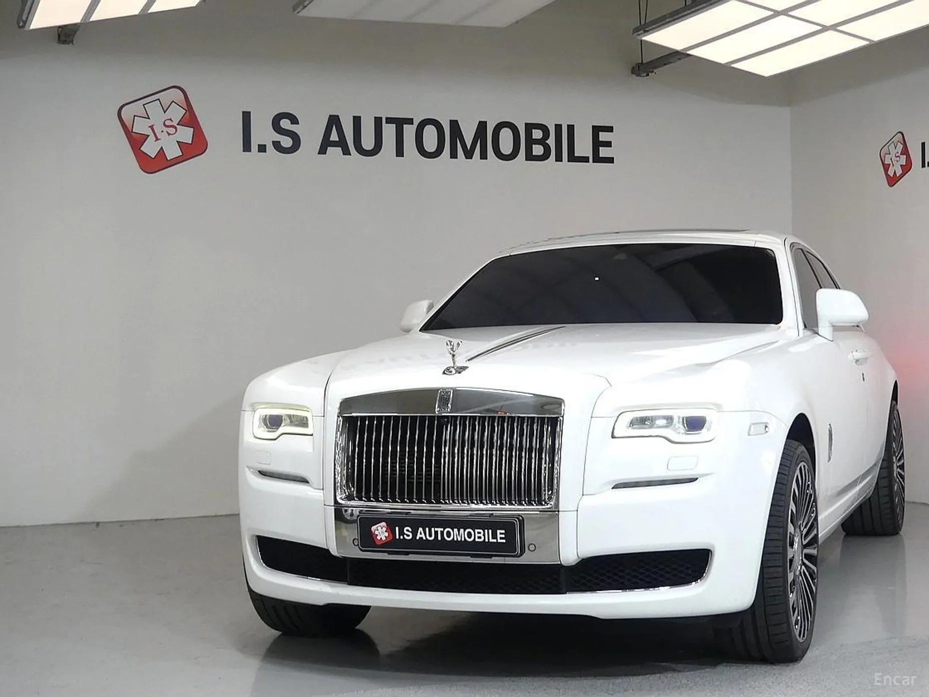 Rolls-Royce Ghost превью 20