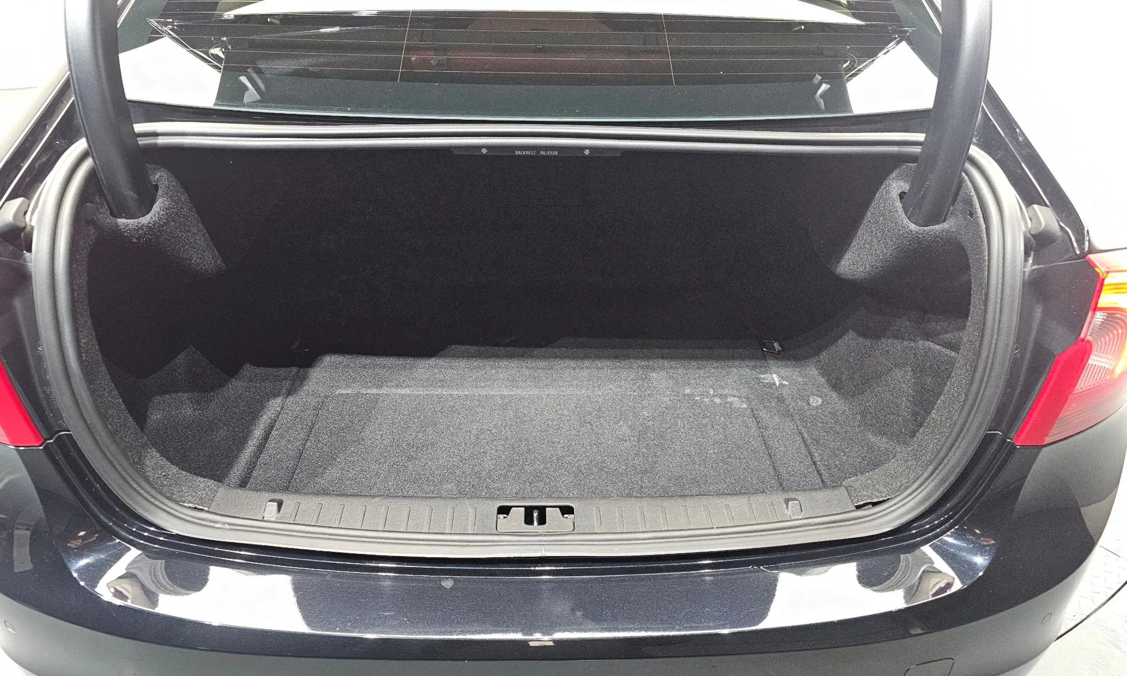 Volvo S60 превью 20