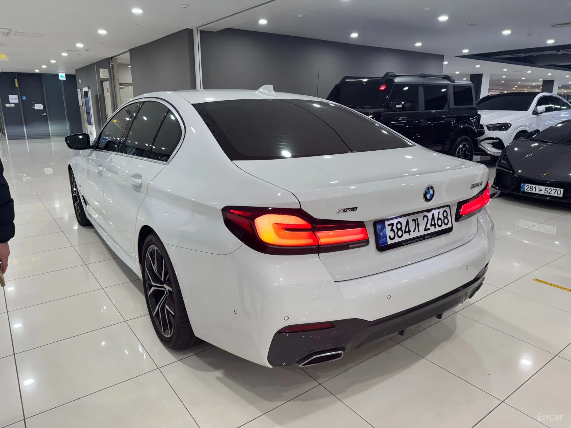 BMW 5 Series (G30) превью 2