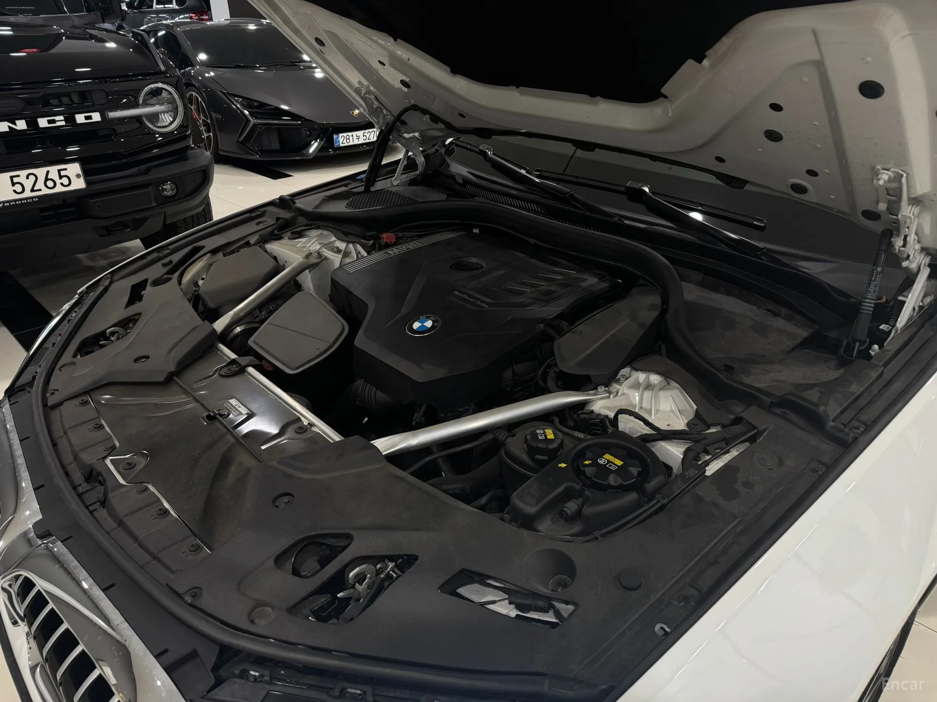 BMW 5 Series (G30) превью 6