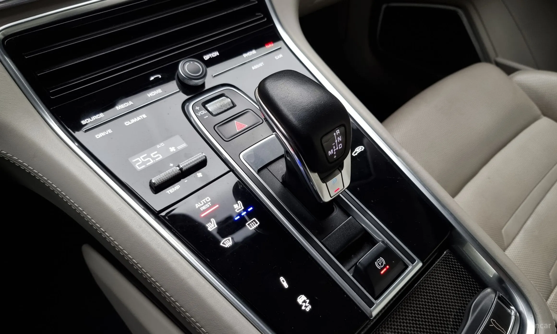 Porsche Panamera (971) превью 9
