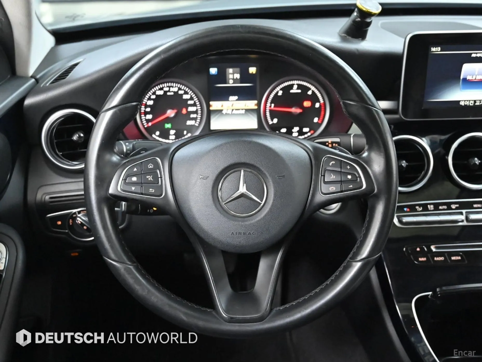Mercedes Benz C-Class W205 превью 13