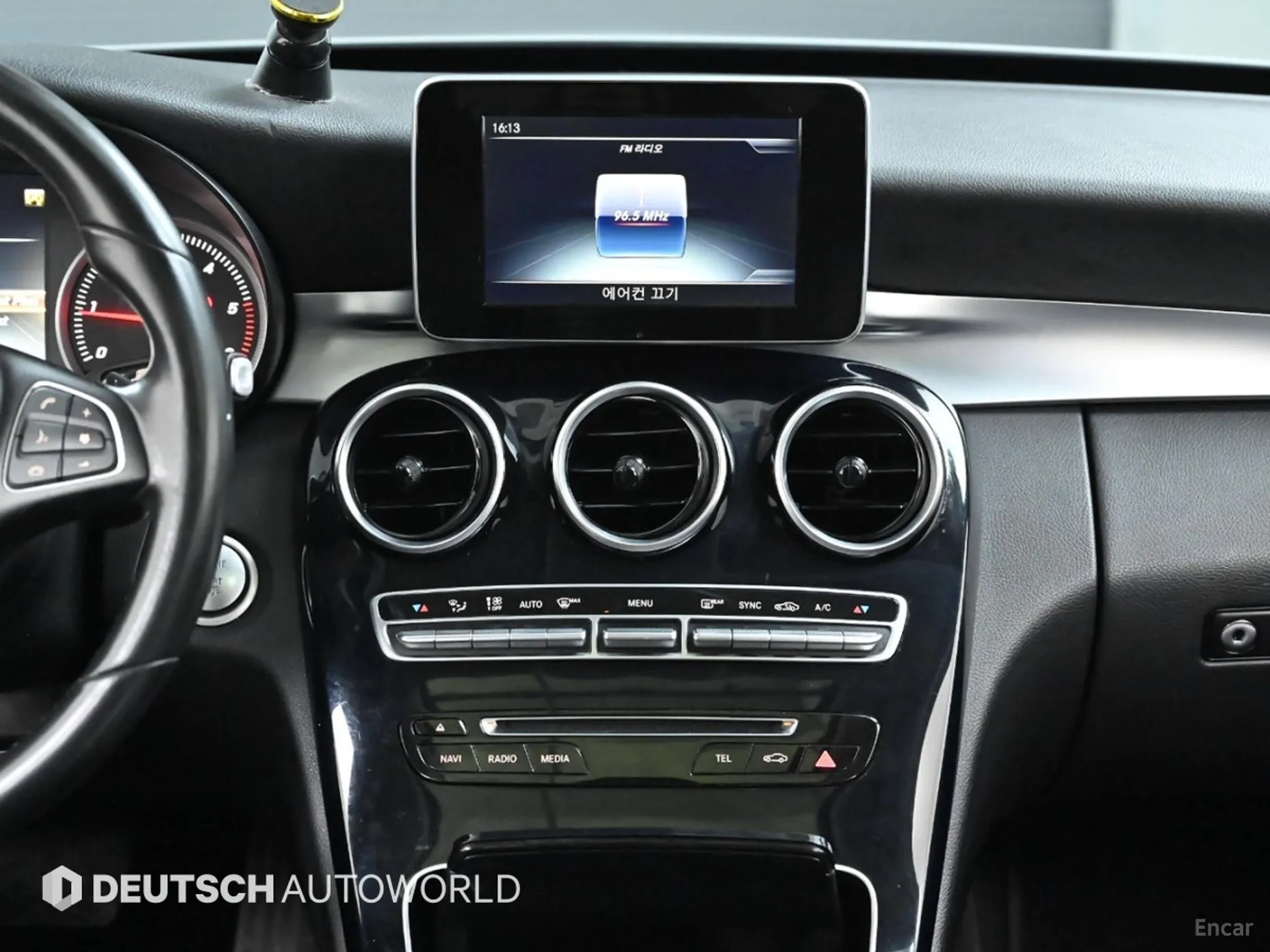 Mercedes Benz C-Class W205 превью 14