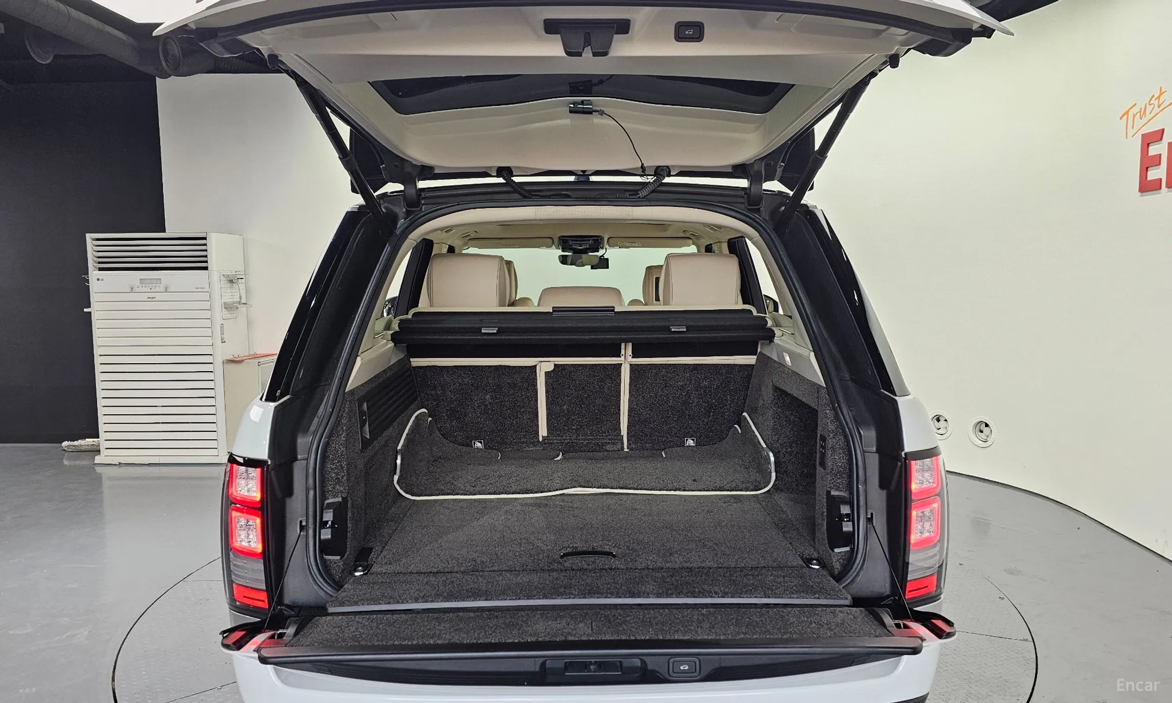Land Rover Range Rover 4th Generation превью 20