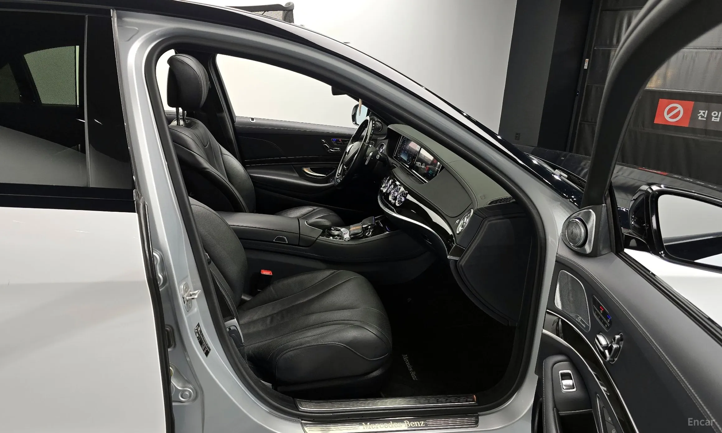 Mercedes Benz S-Class W222 превью 10