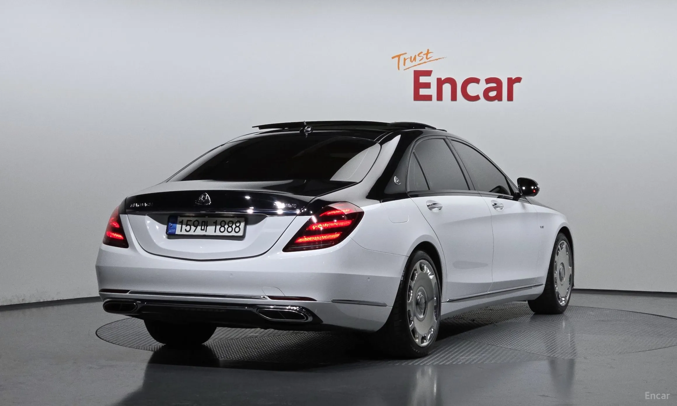 Mercedes Benz S-Class W222