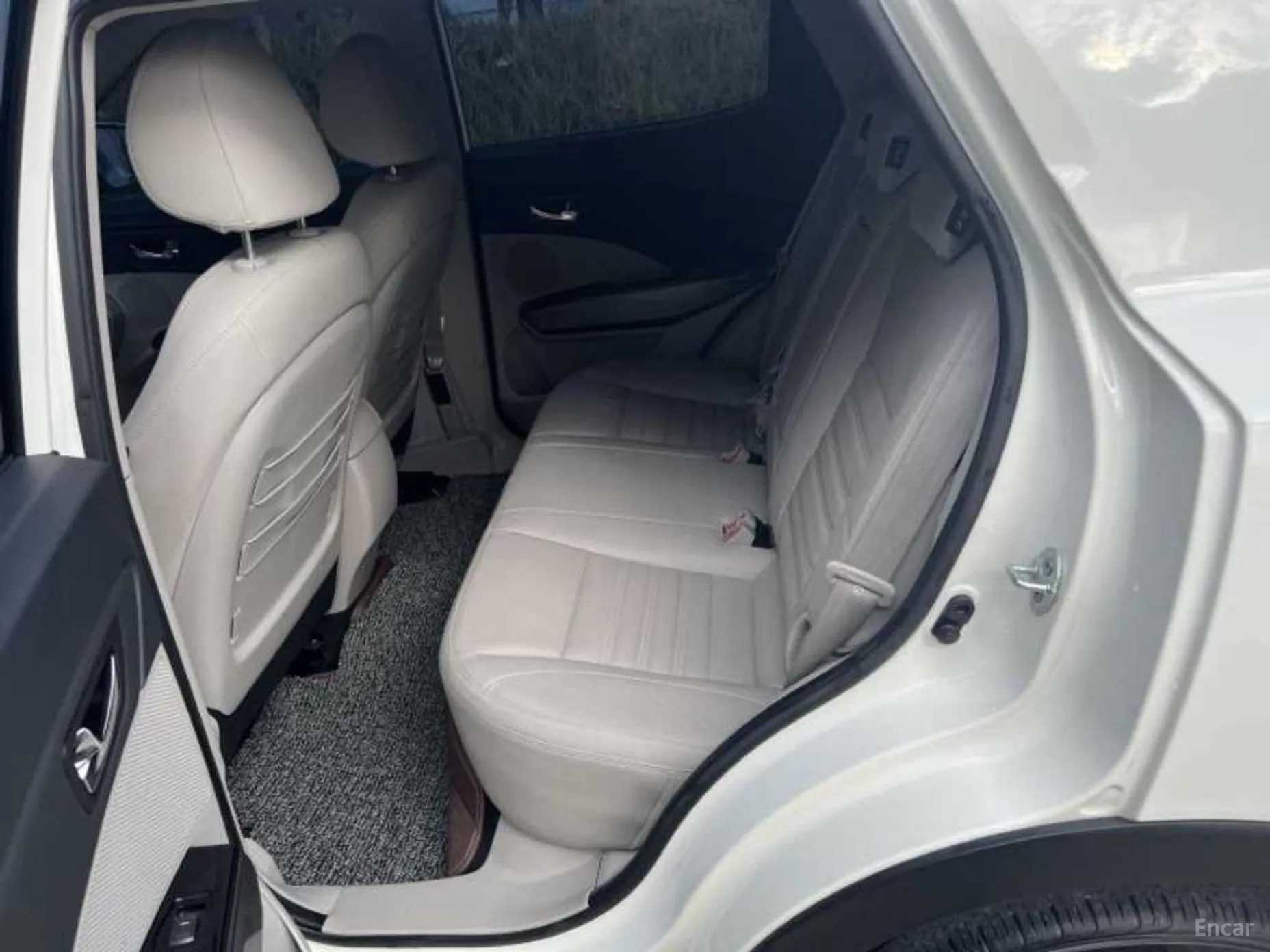 KG Mobility (SsangYong) Berry New Tivoli превью 10
