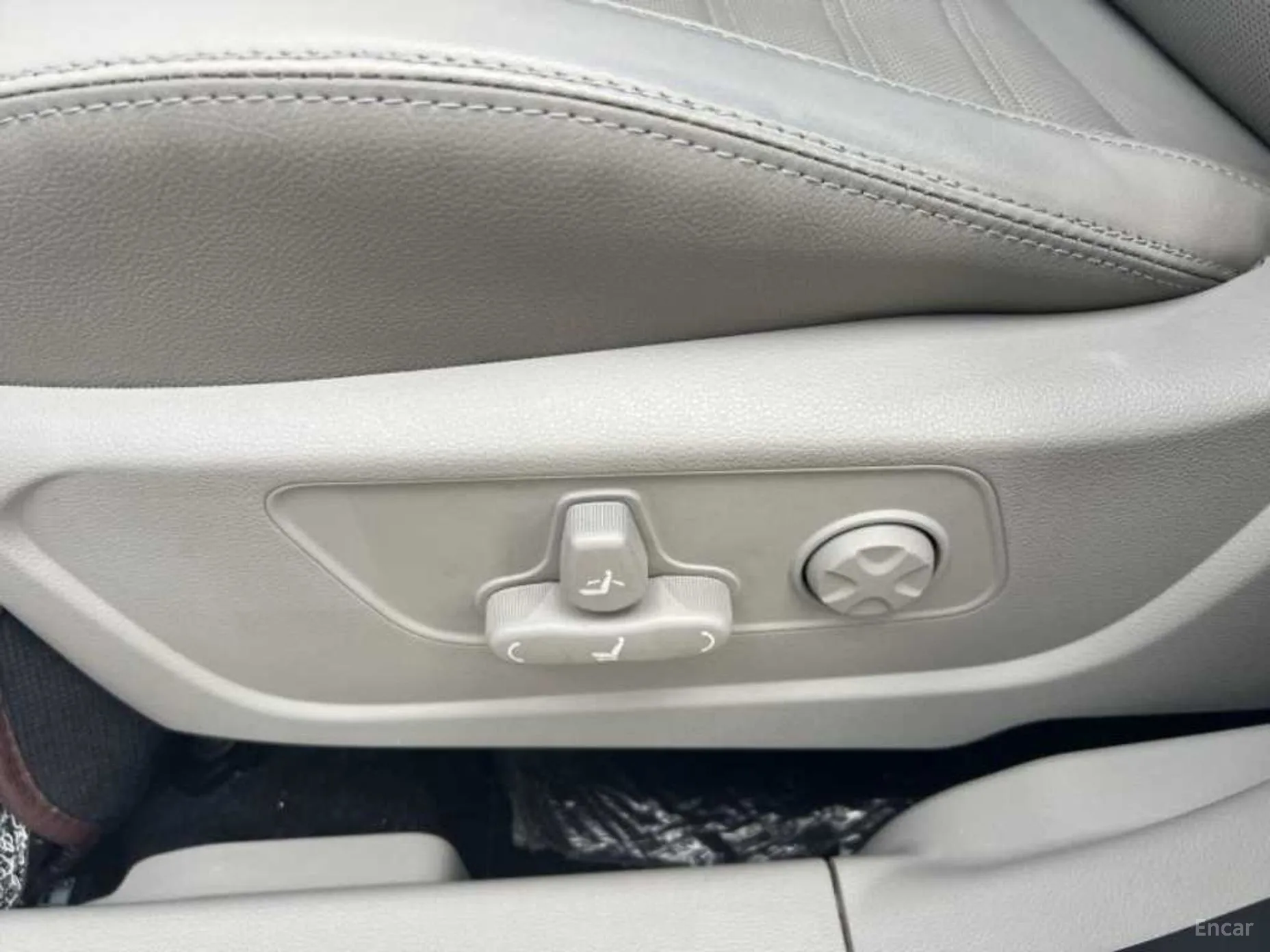 KG Mobility (SsangYong) Berry New Tivoli превью 16