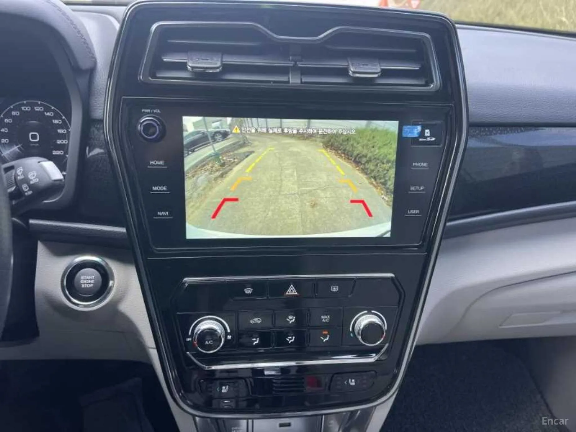 KG Mobility (SsangYong) Berry New Tivoli превью 9