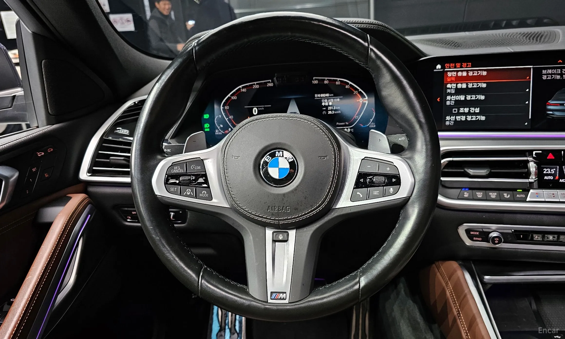 BMW X6 (G06) превью 13