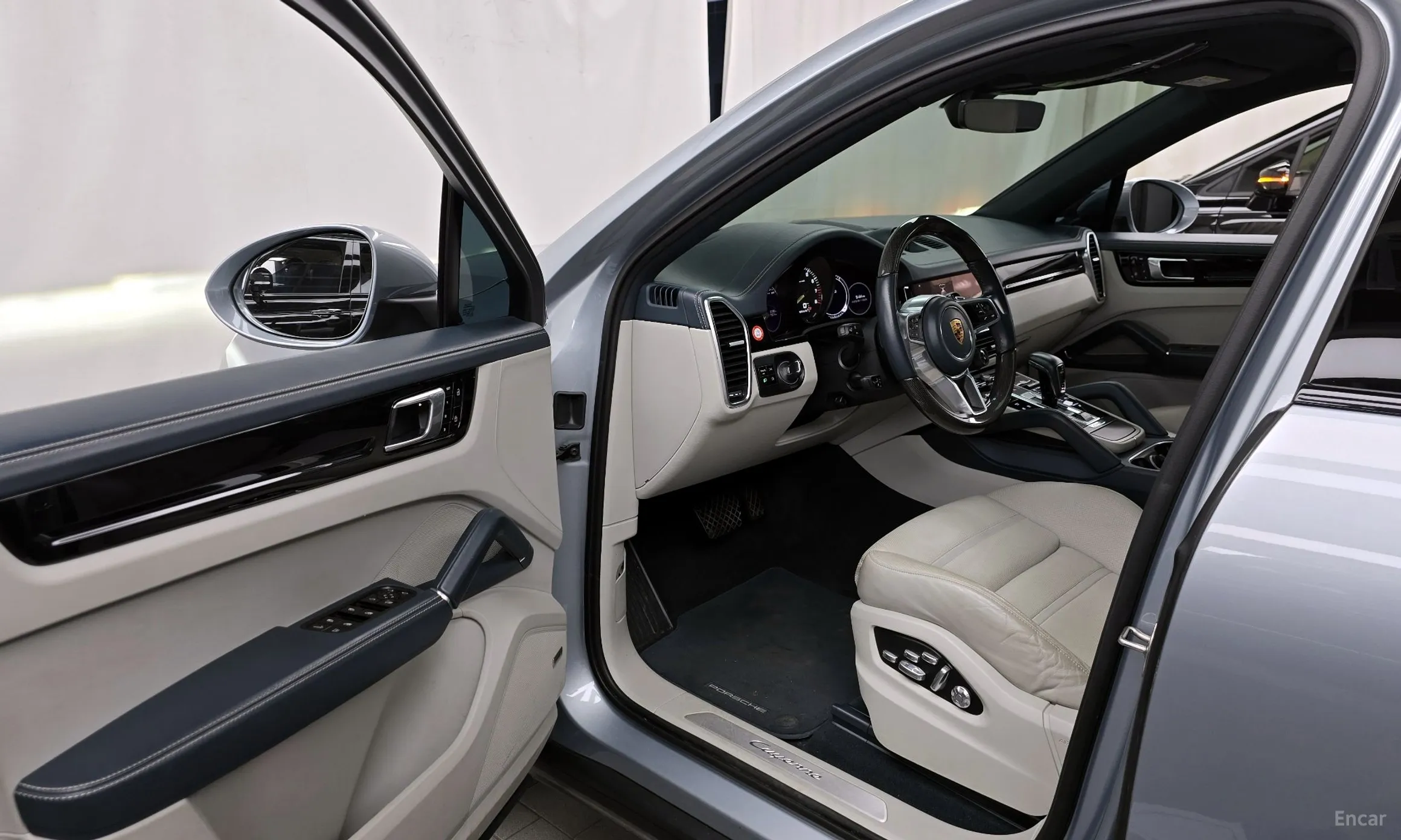 Porsche Cayenne (PO536) превью 10