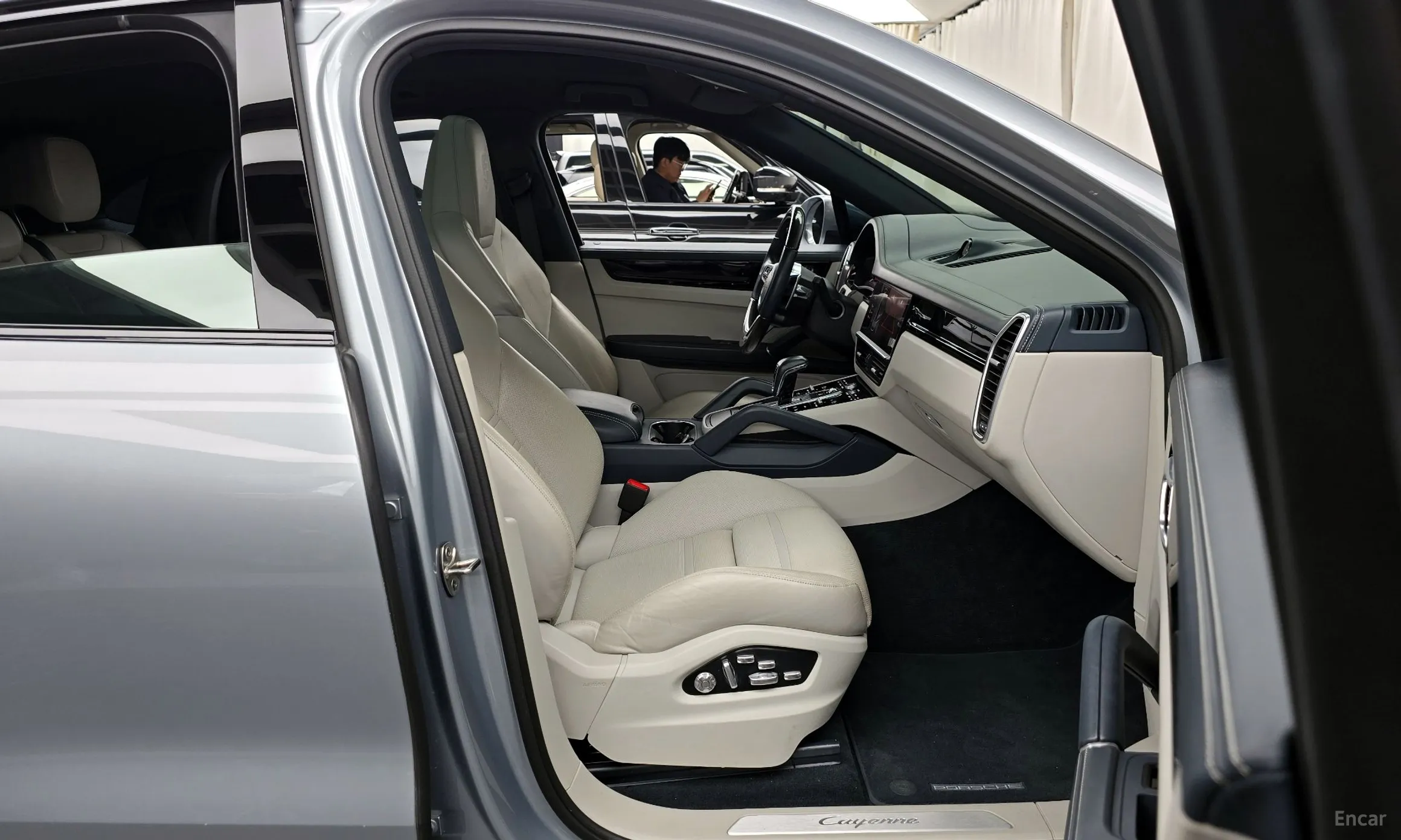 Porsche Cayenne (PO536) превью 11