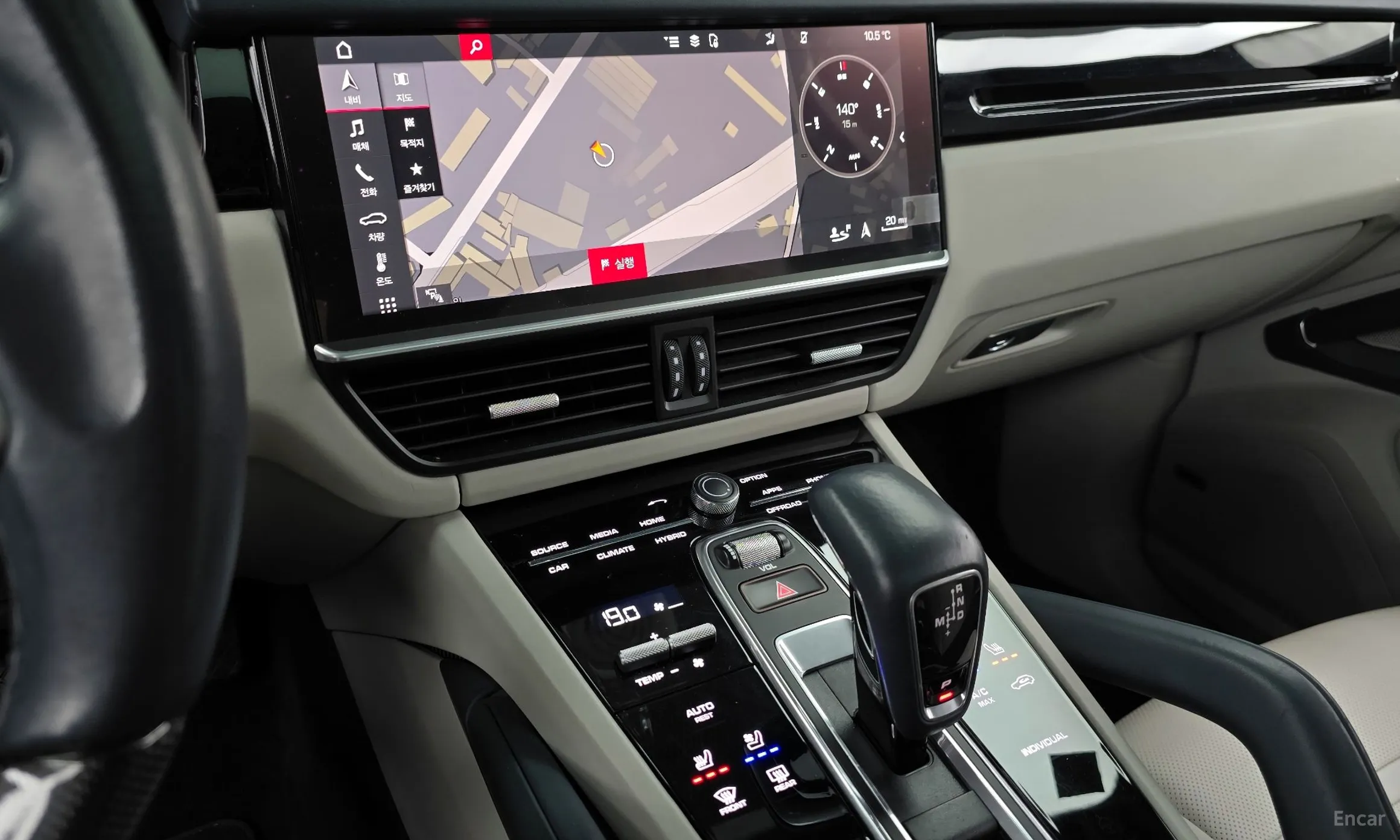 Porsche Cayenne (PO536) превью 15