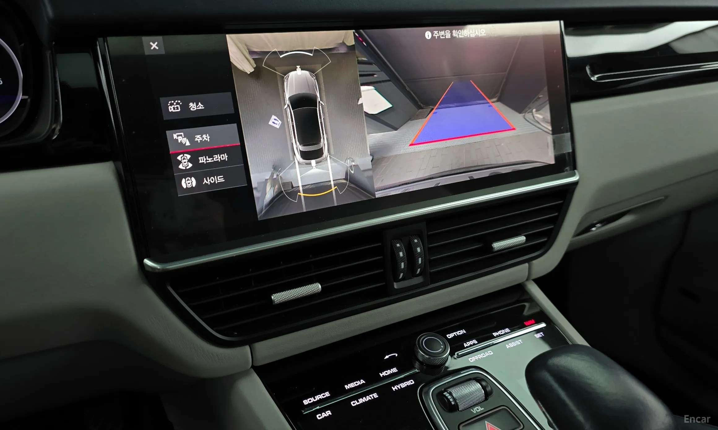 Porsche Cayenne (PO536) превью 16