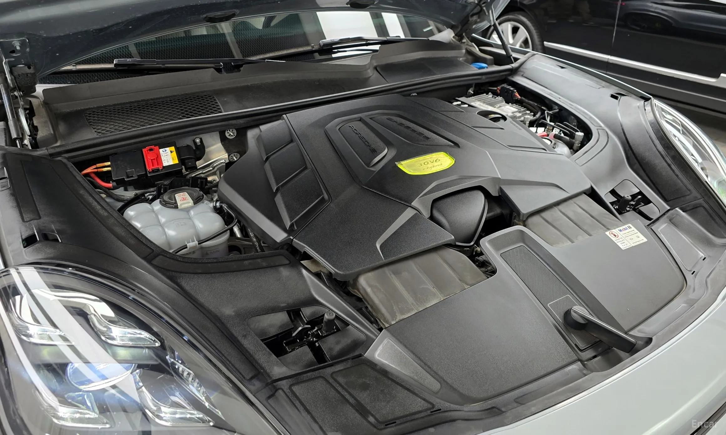 Porsche Cayenne (PO536) превью 6