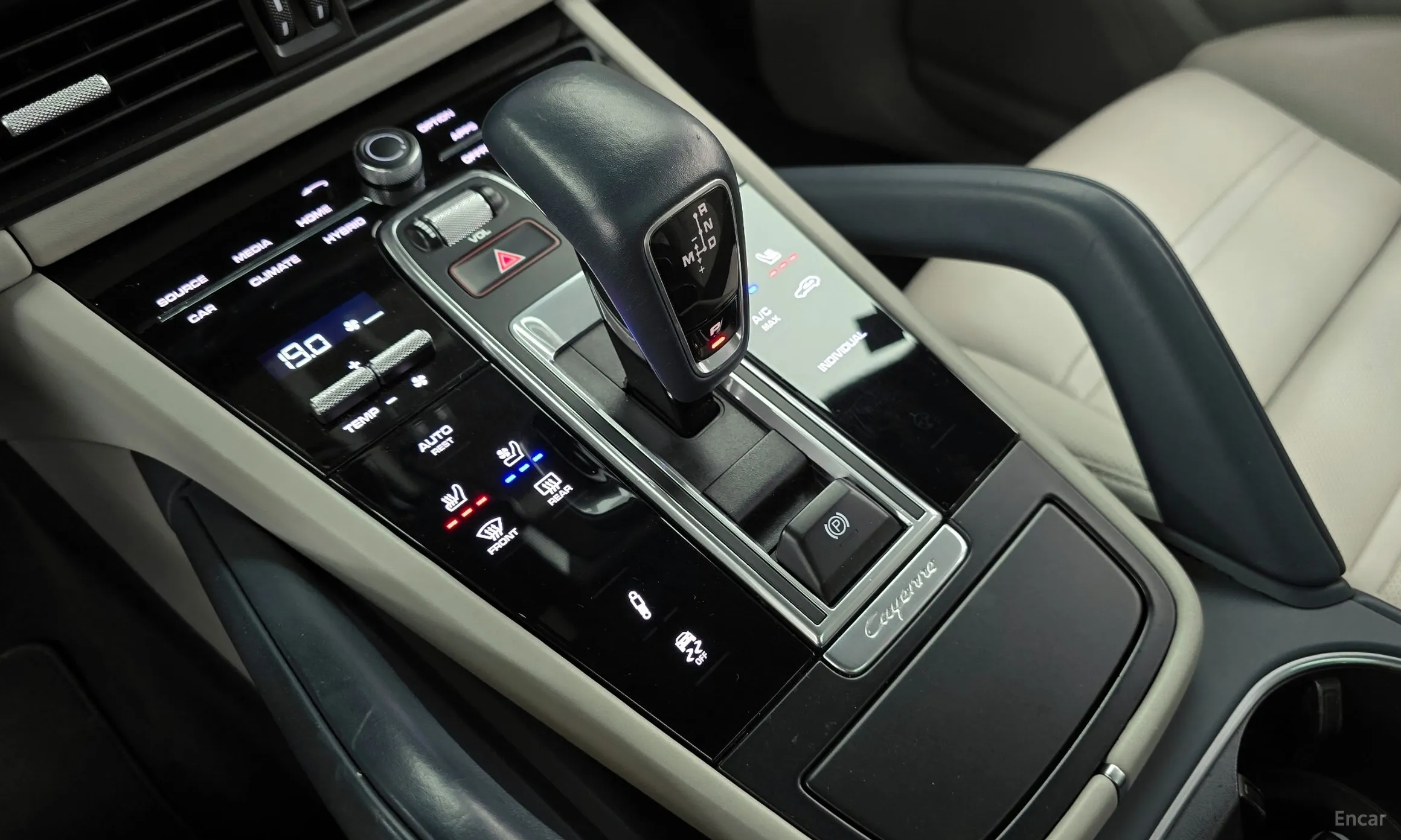 Porsche Cayenne (PO536) превью 9