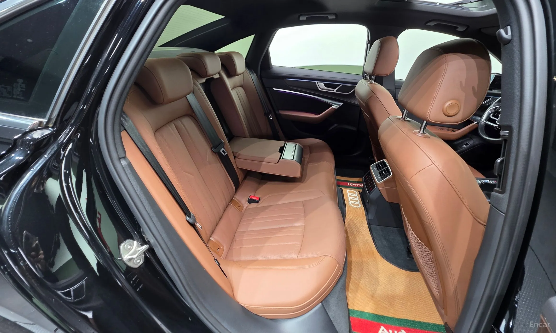 Audi A6 (C8) превью 19