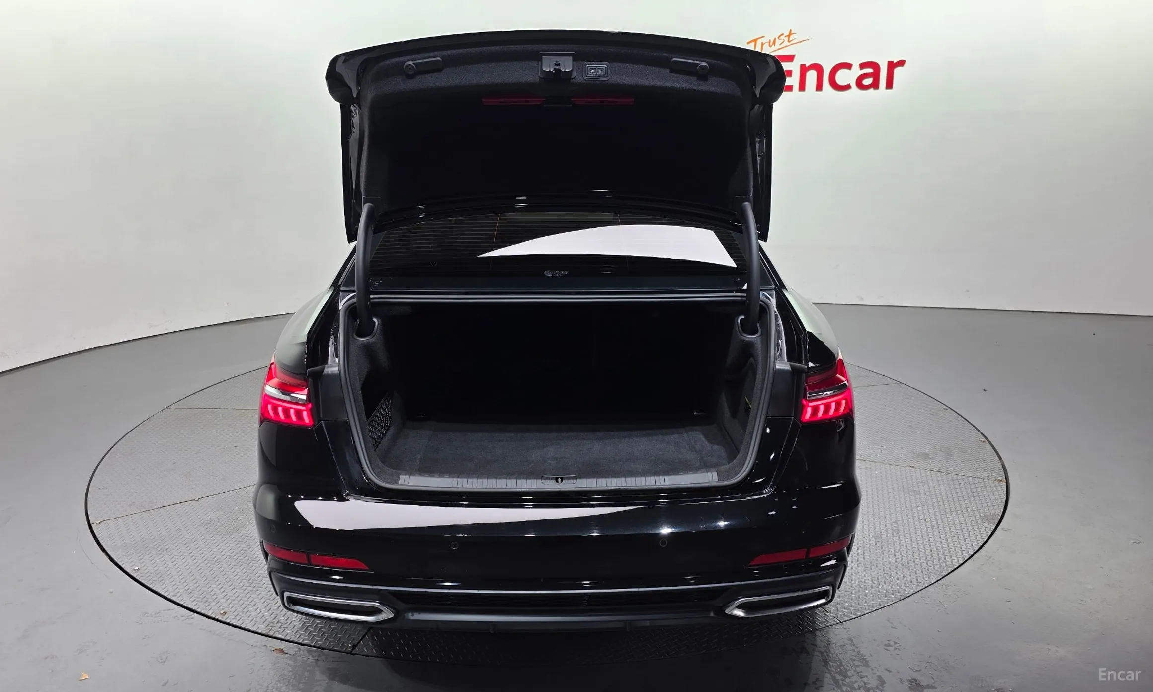 Audi A6 (C8) превью 20