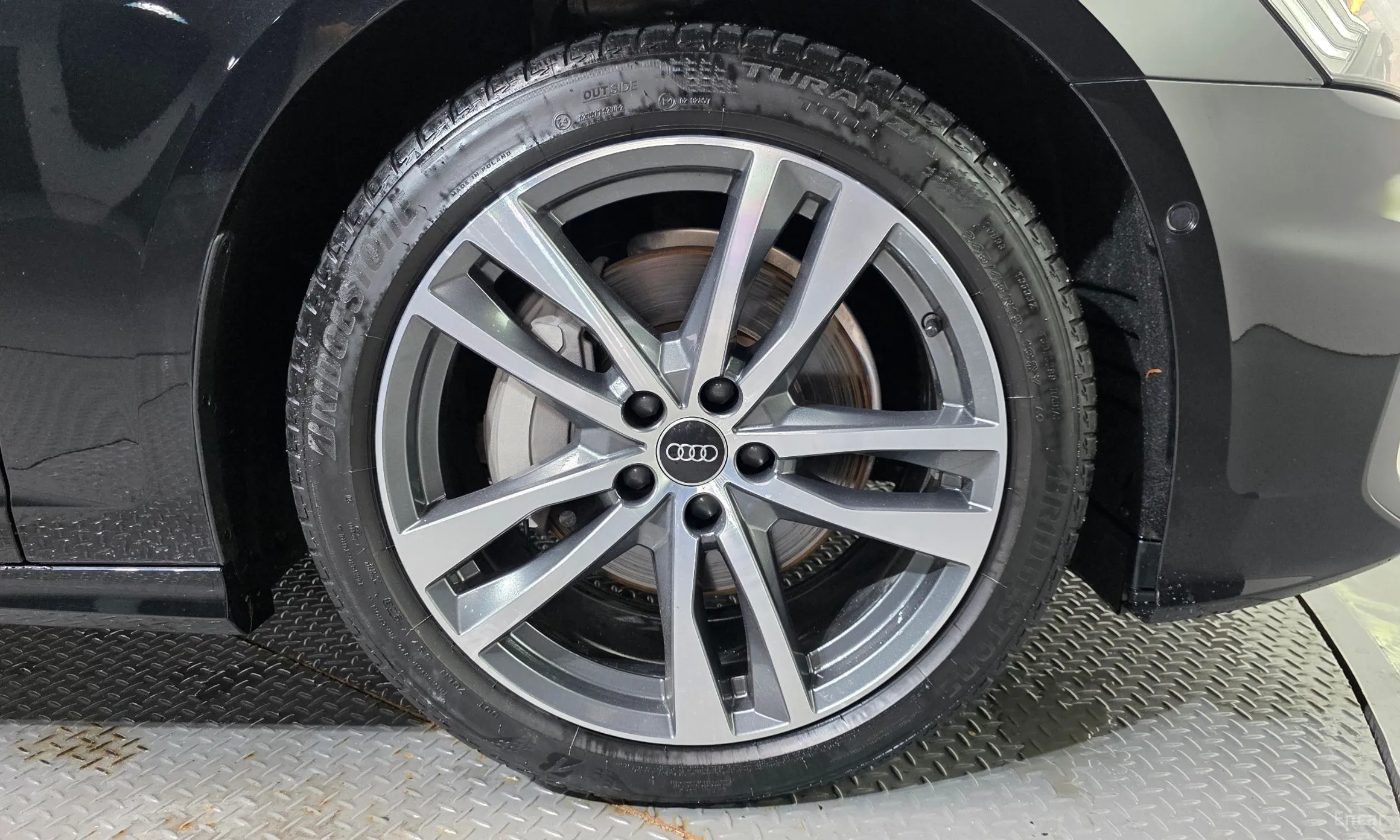 Audi A6 (C8) превью 5