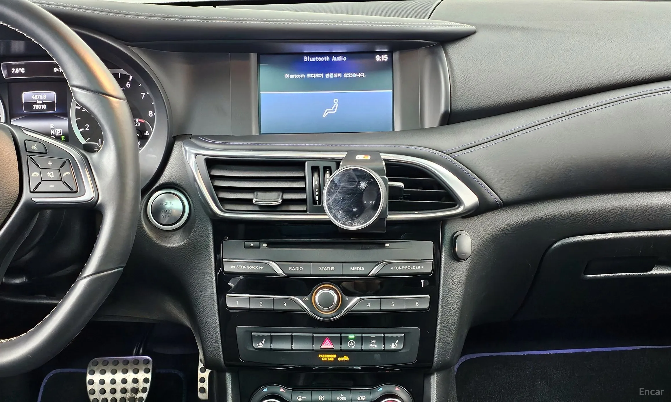 Infiniti Q30 превью 14