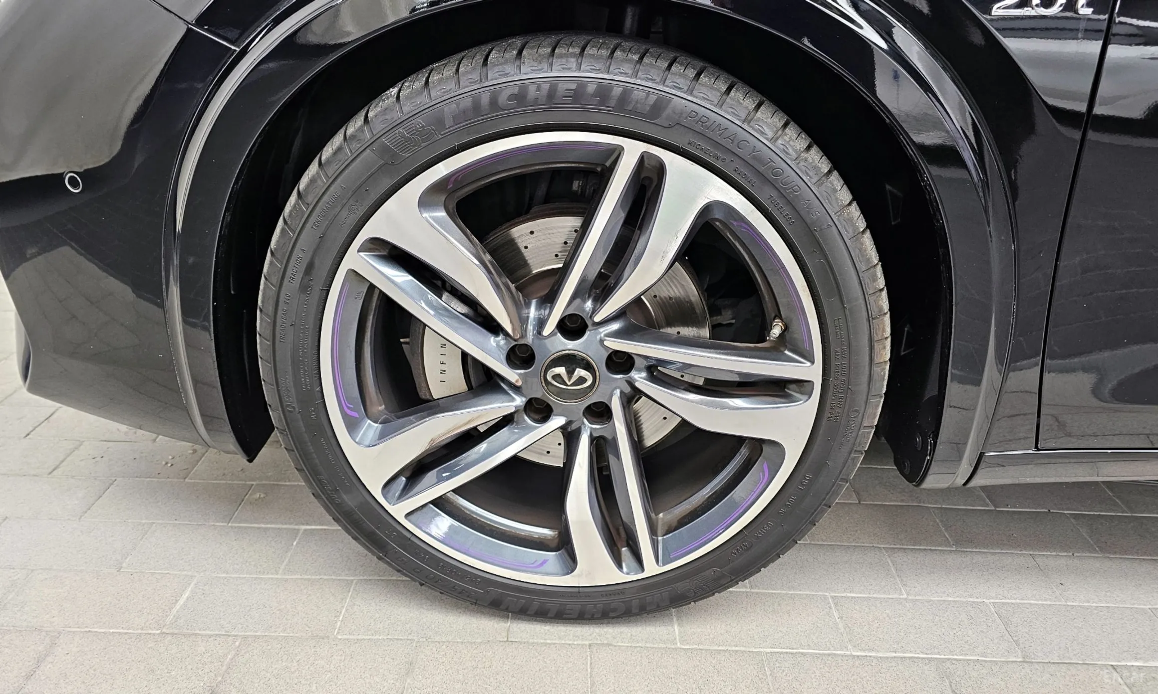 Infiniti Q30 превью 5