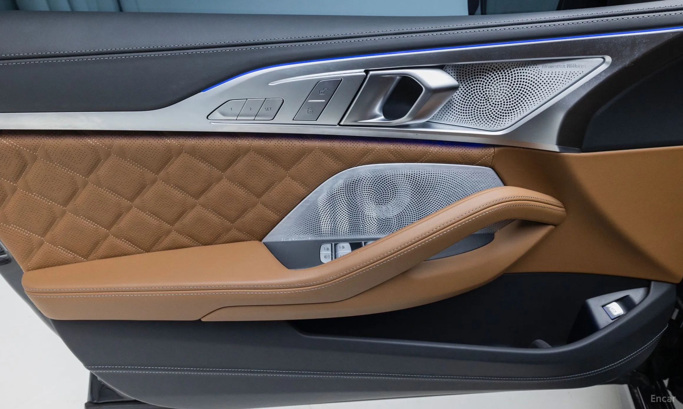 BMW M8 (G15) превью 15