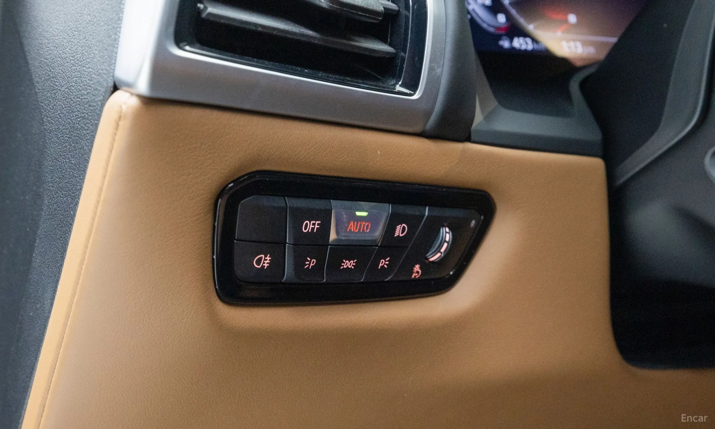 BMW M8 (G15) превью 16