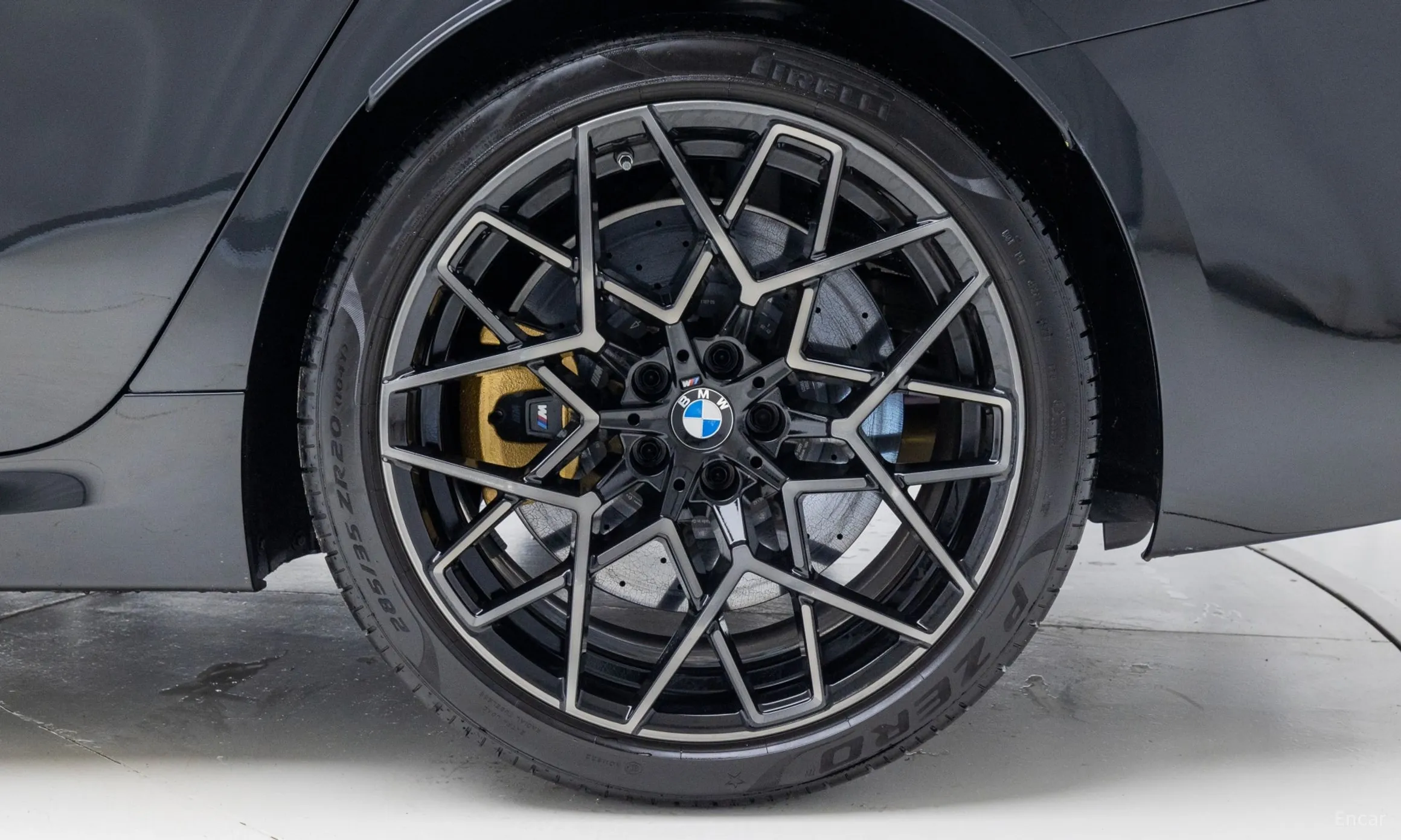 BMW M8 (G15) превью 5