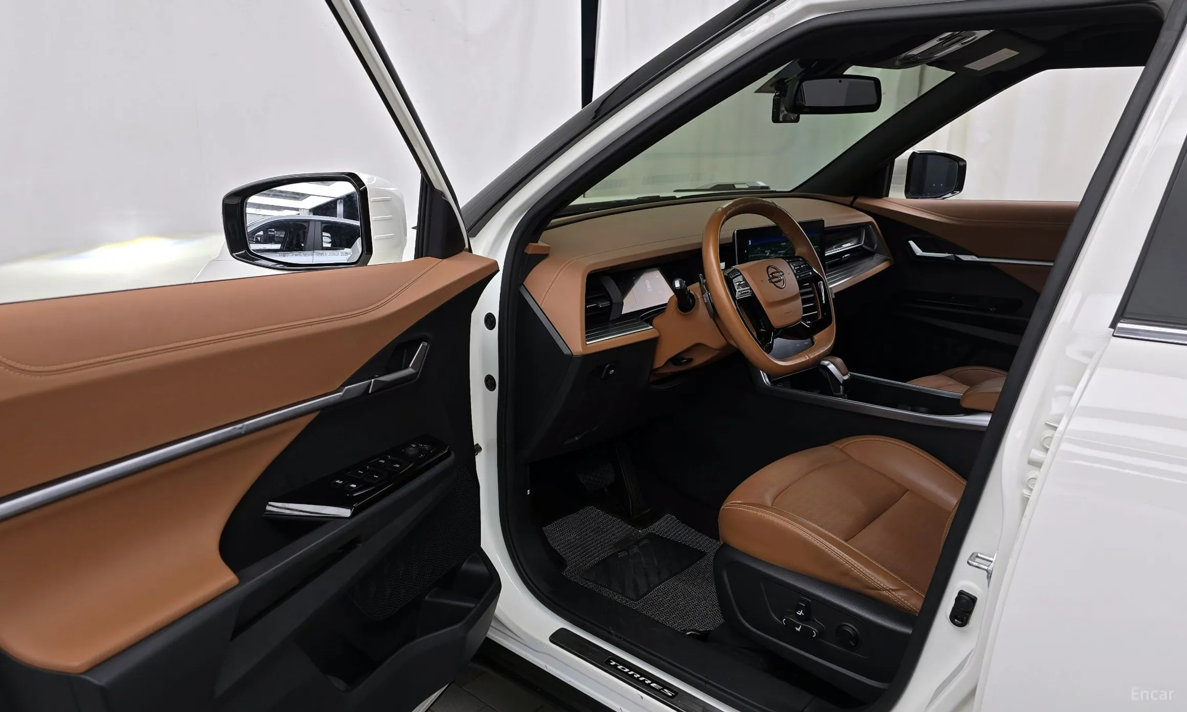 KG Mobility (SsangYong) Torres превью 10