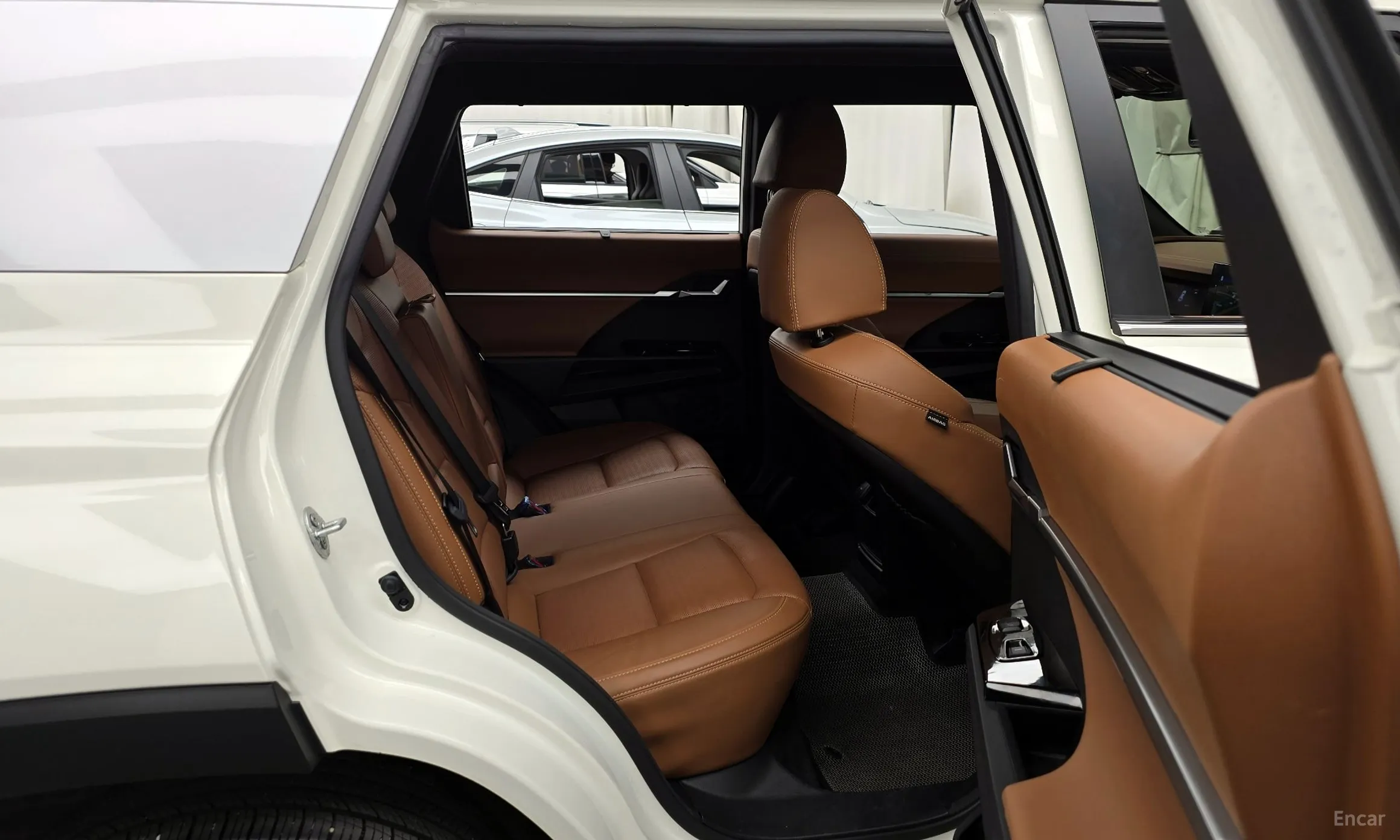 KG Mobility (SsangYong) Torres превью 12