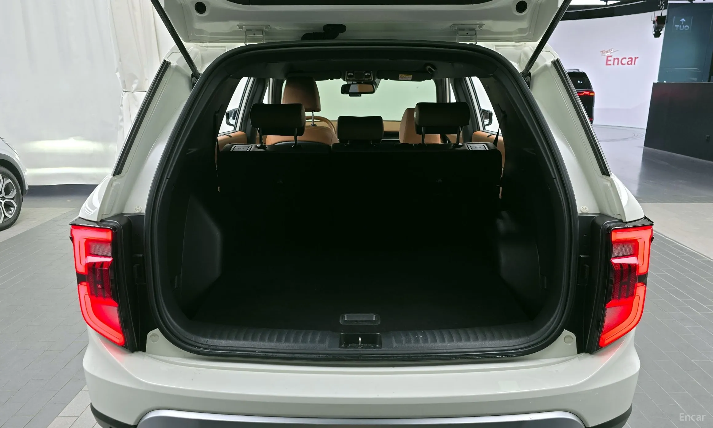 KG Mobility (SsangYong) Torres превью 20