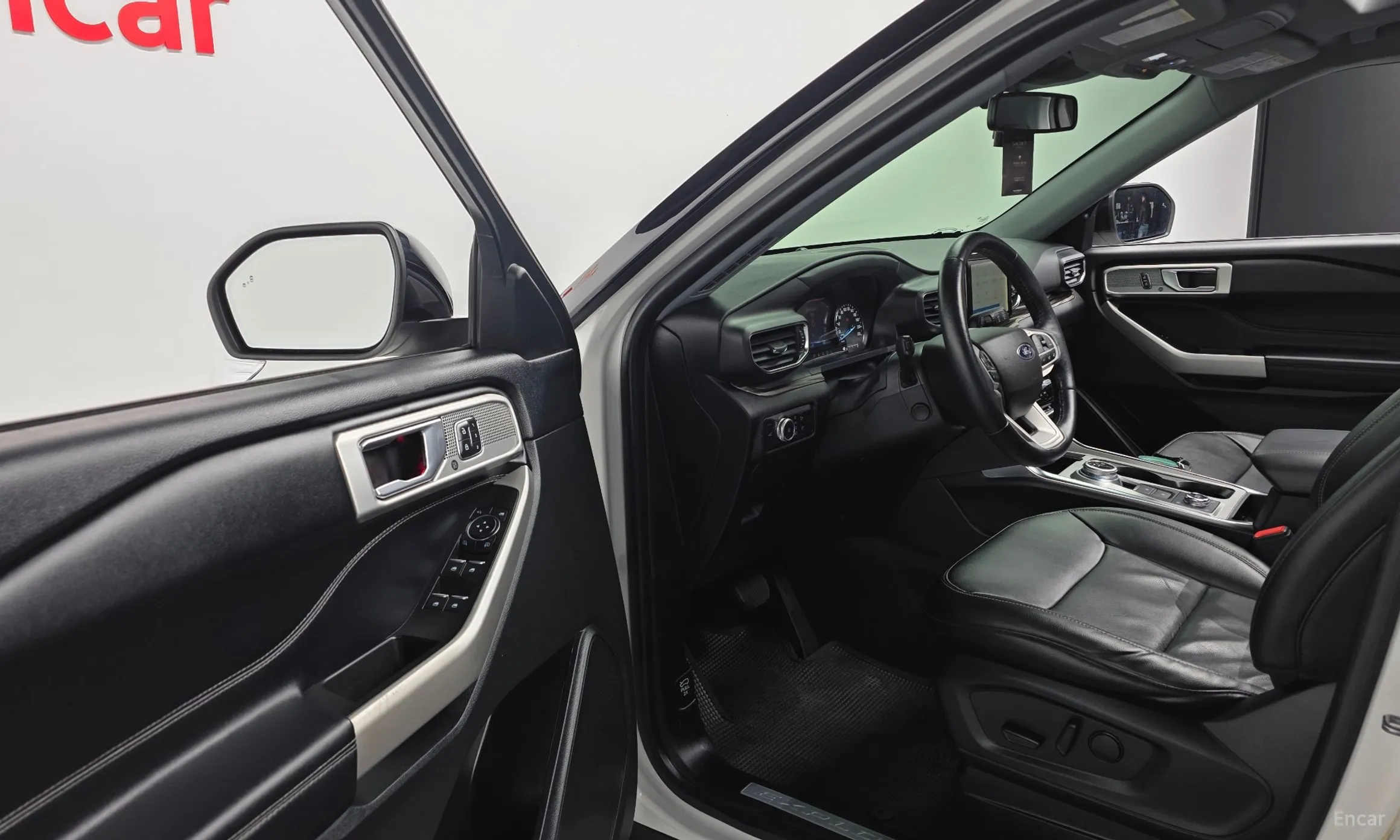 Ford Explorer 6th Generation превью 11