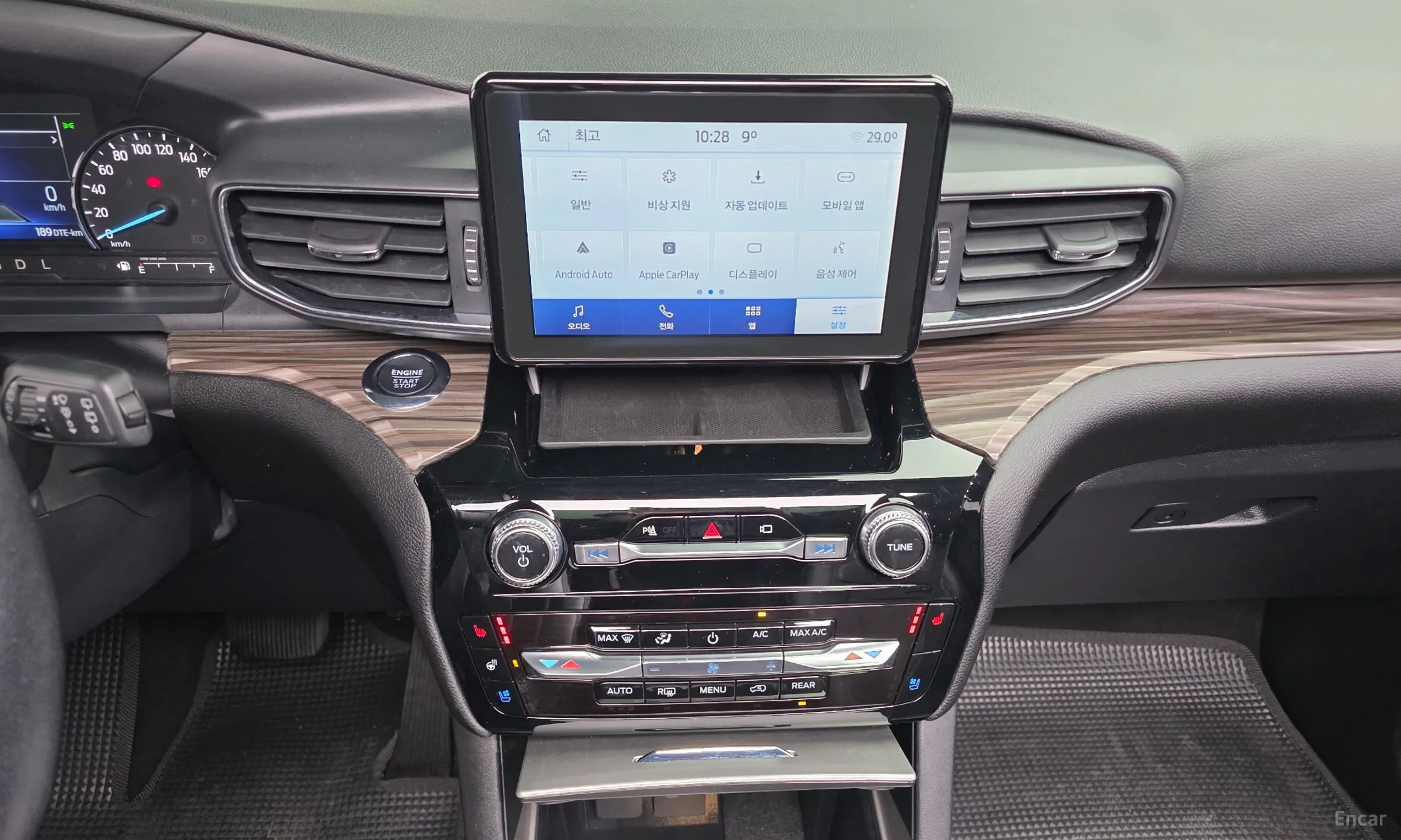 Ford Explorer 6th Generation превью 15