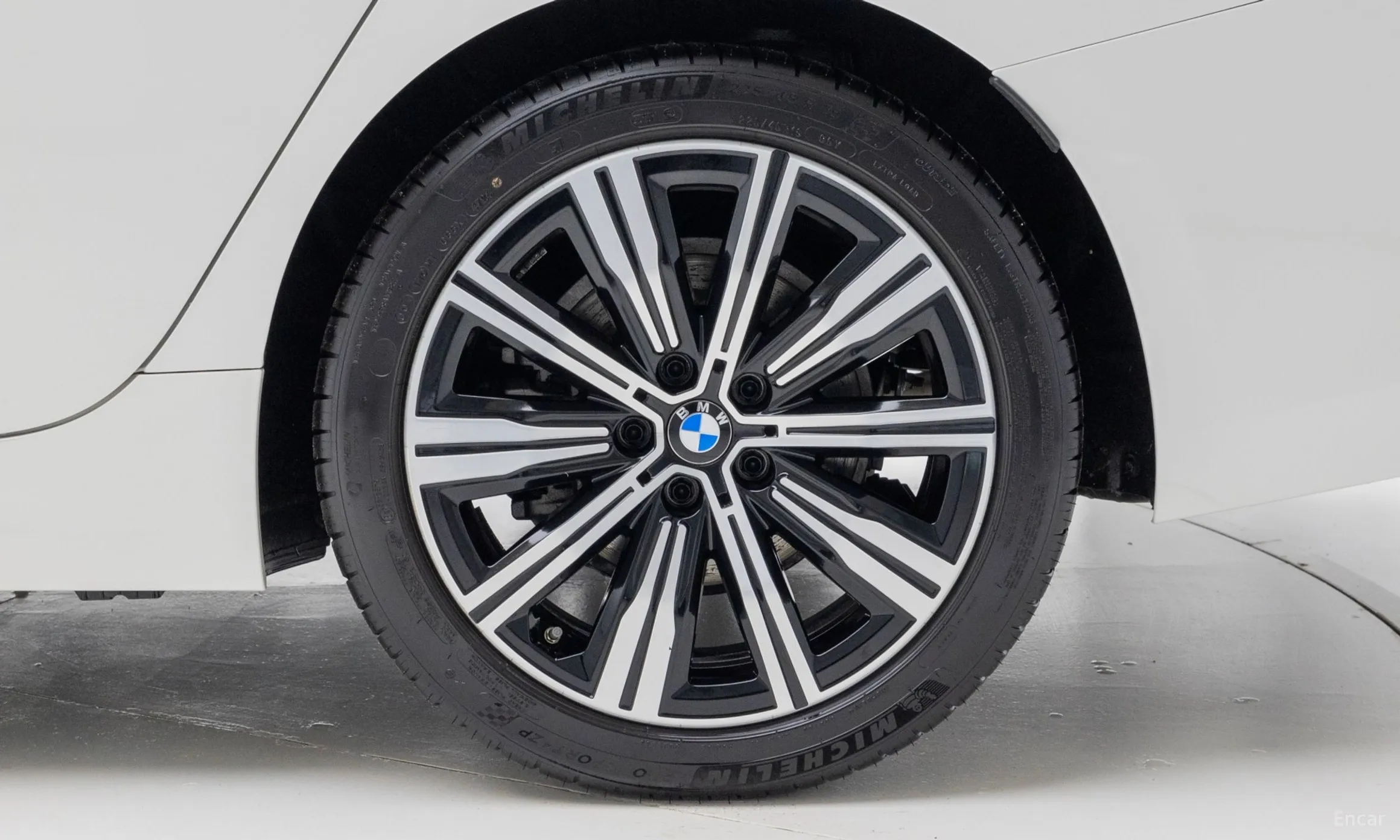 BMW 3 Series (G20) превью 5