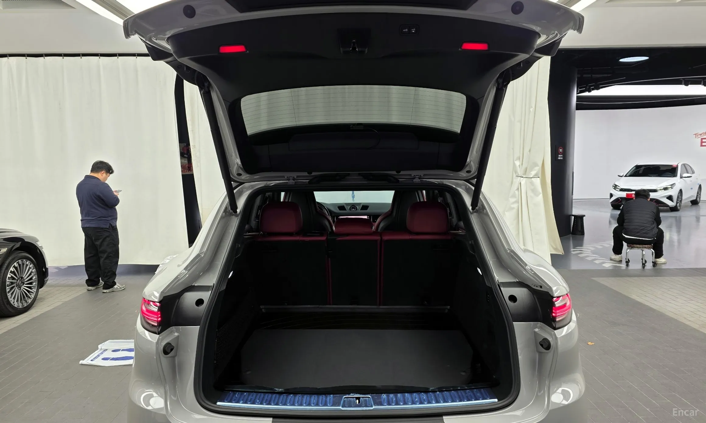 Porsche Cayenne (PO536) превью 20