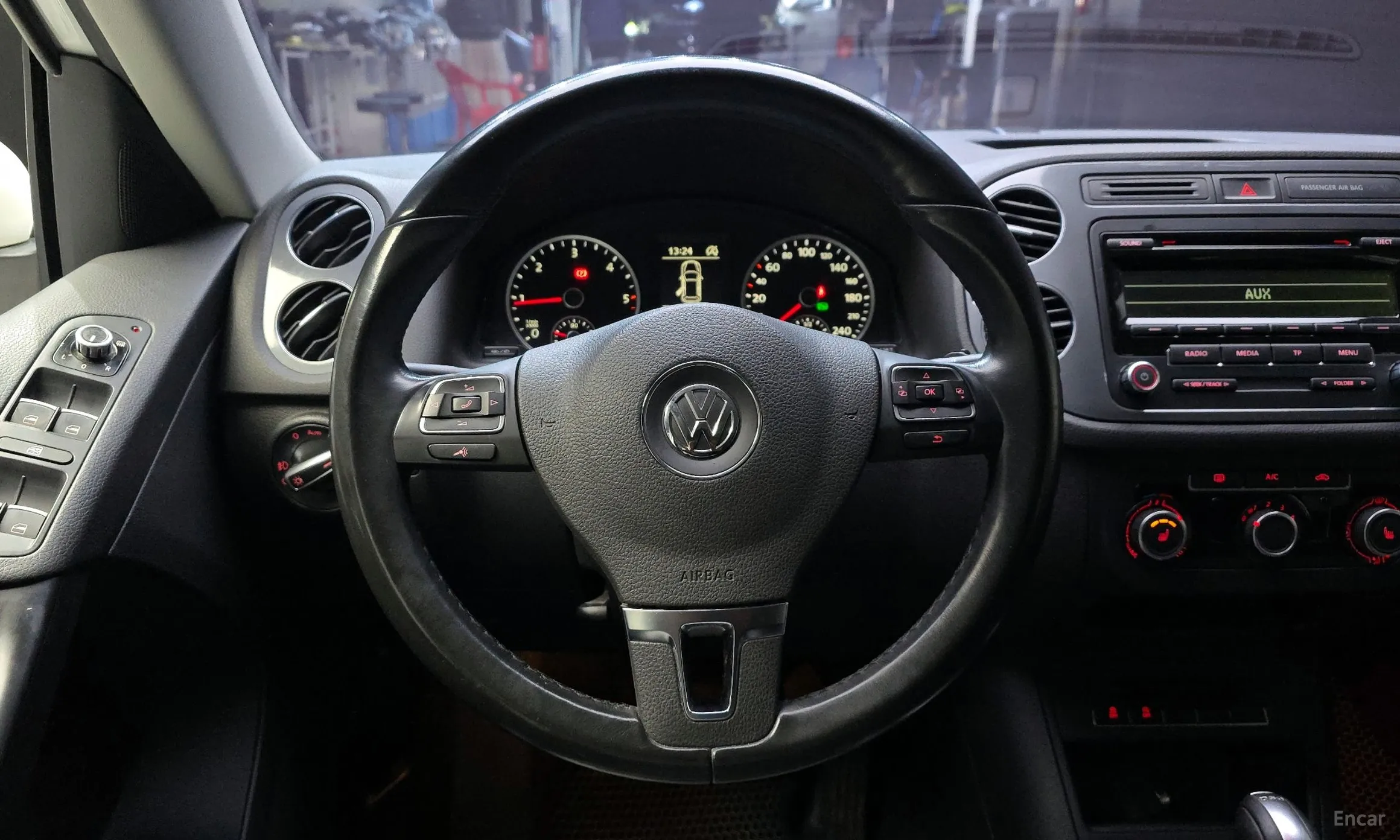 Volkswagen New Tiguan превью 14