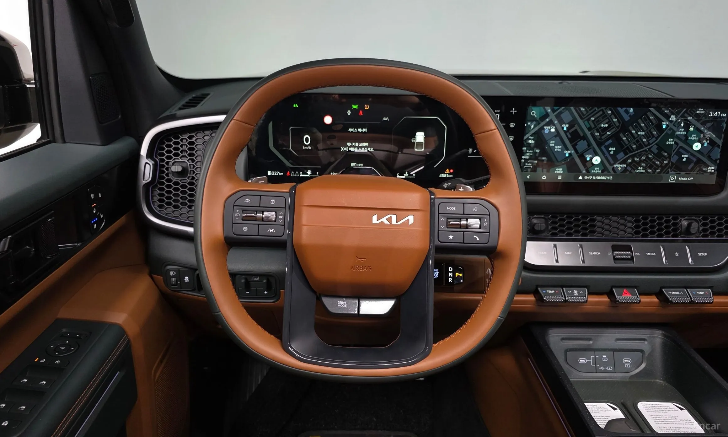 Kia Tasman превью 14