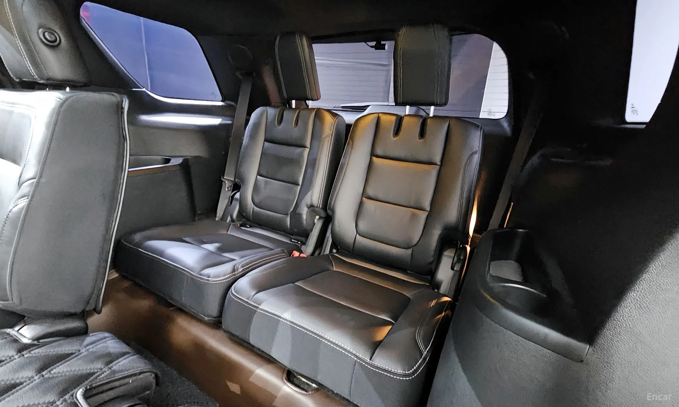 Ford Explorer превью 12