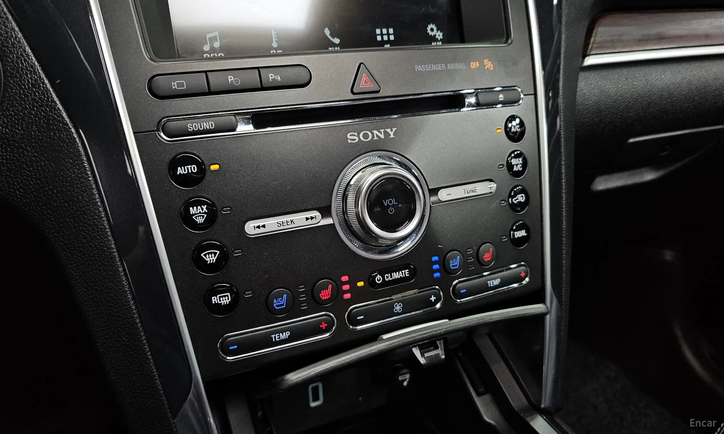 Ford Explorer превью 15