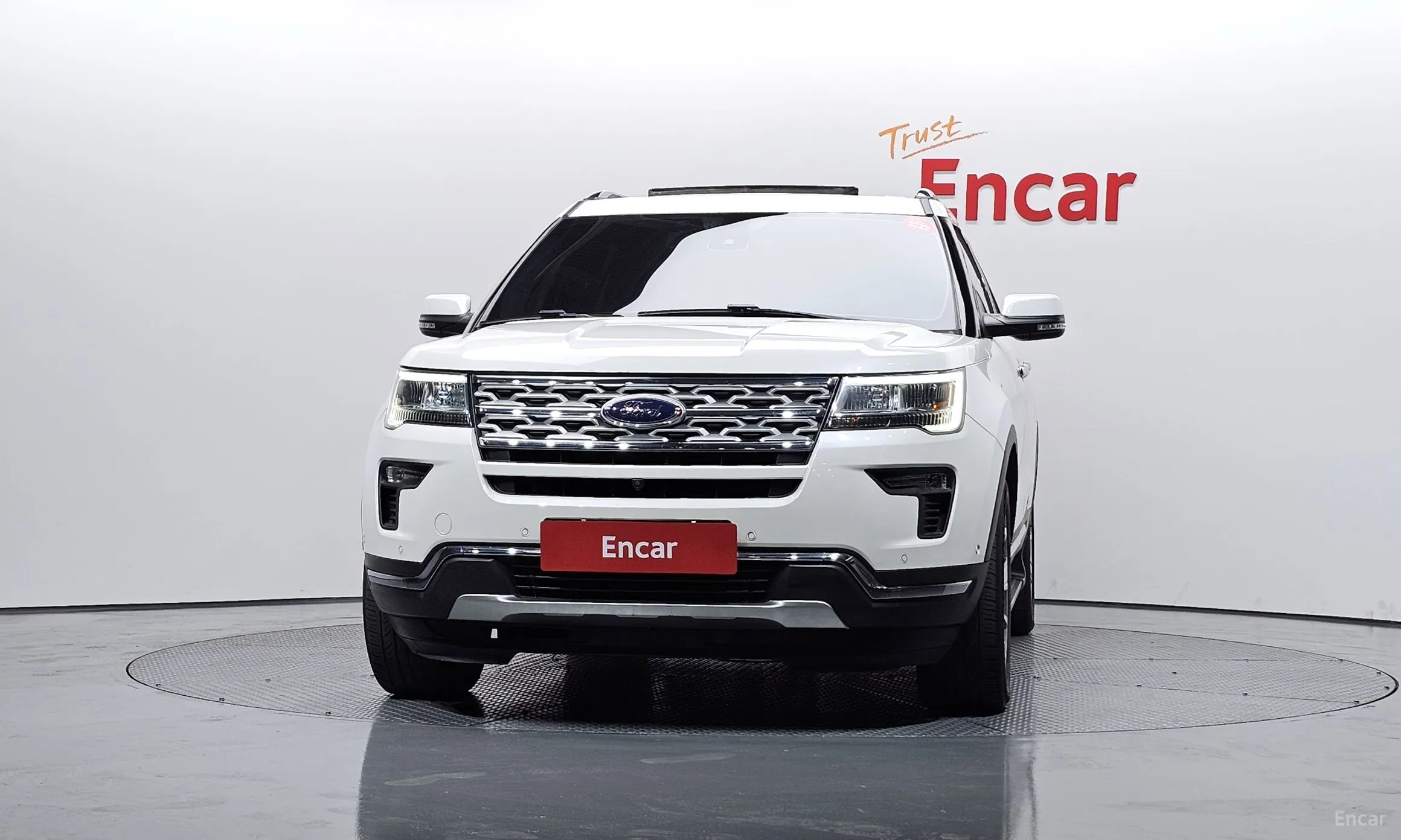 Ford Explorer превью 3