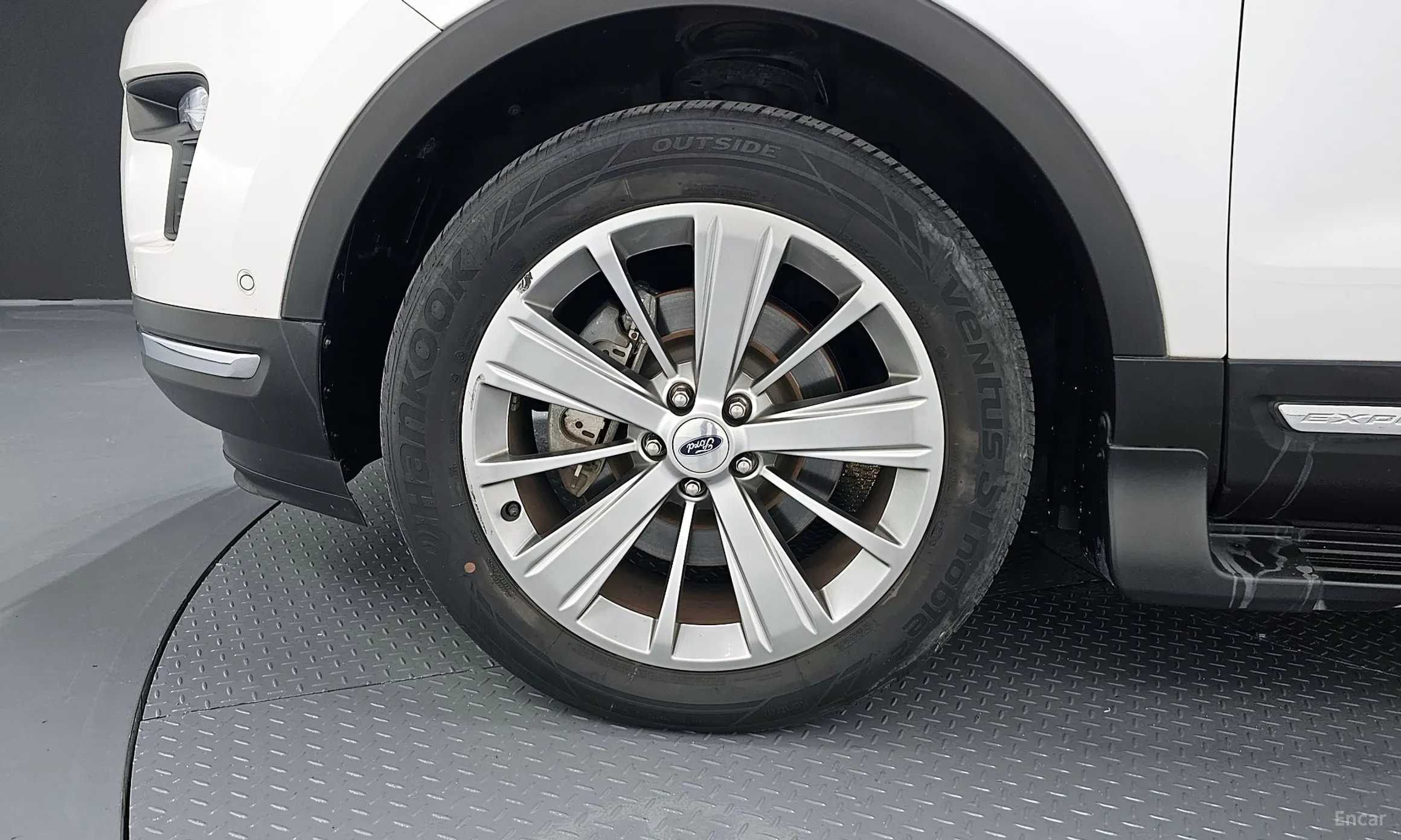 Ford Explorer превью 5