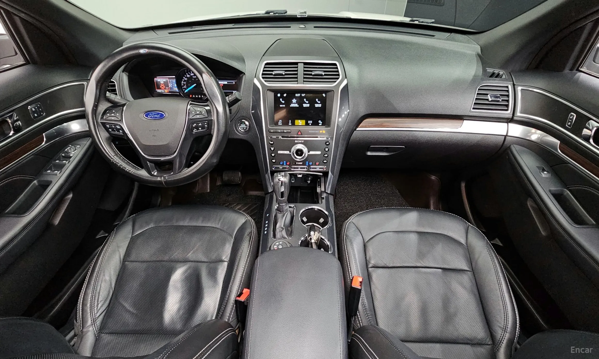 Ford Explorer превью 7