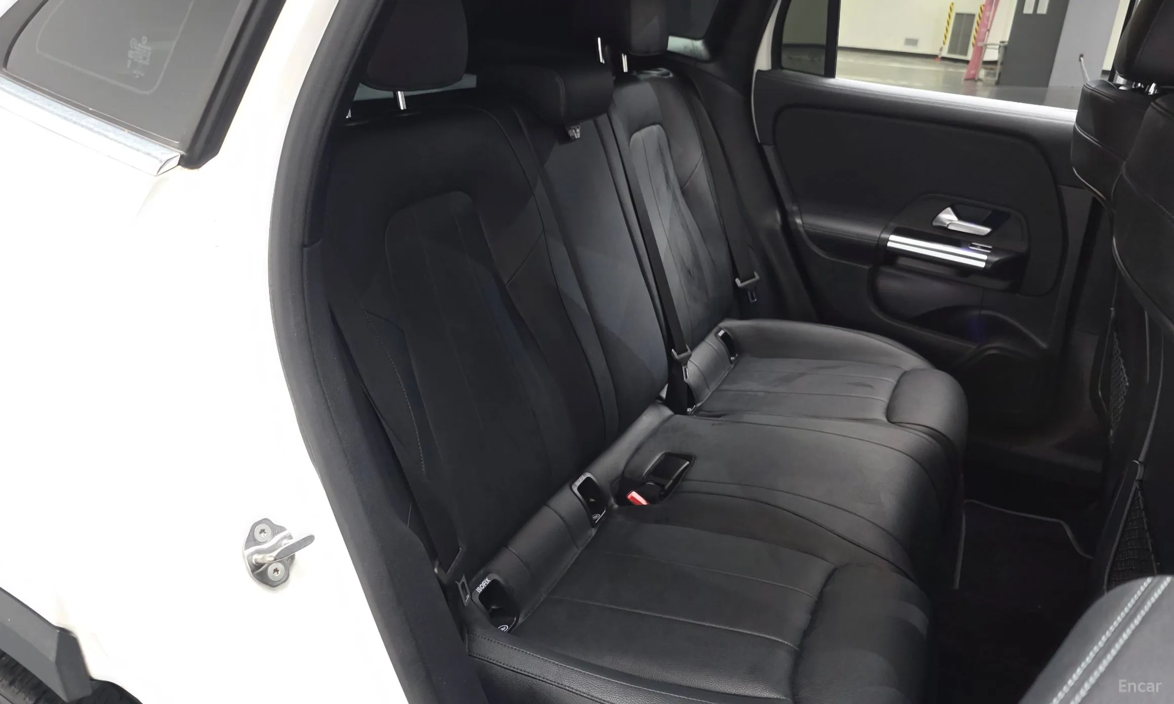 Mercedes Benz GLA-Class H247 превью 12