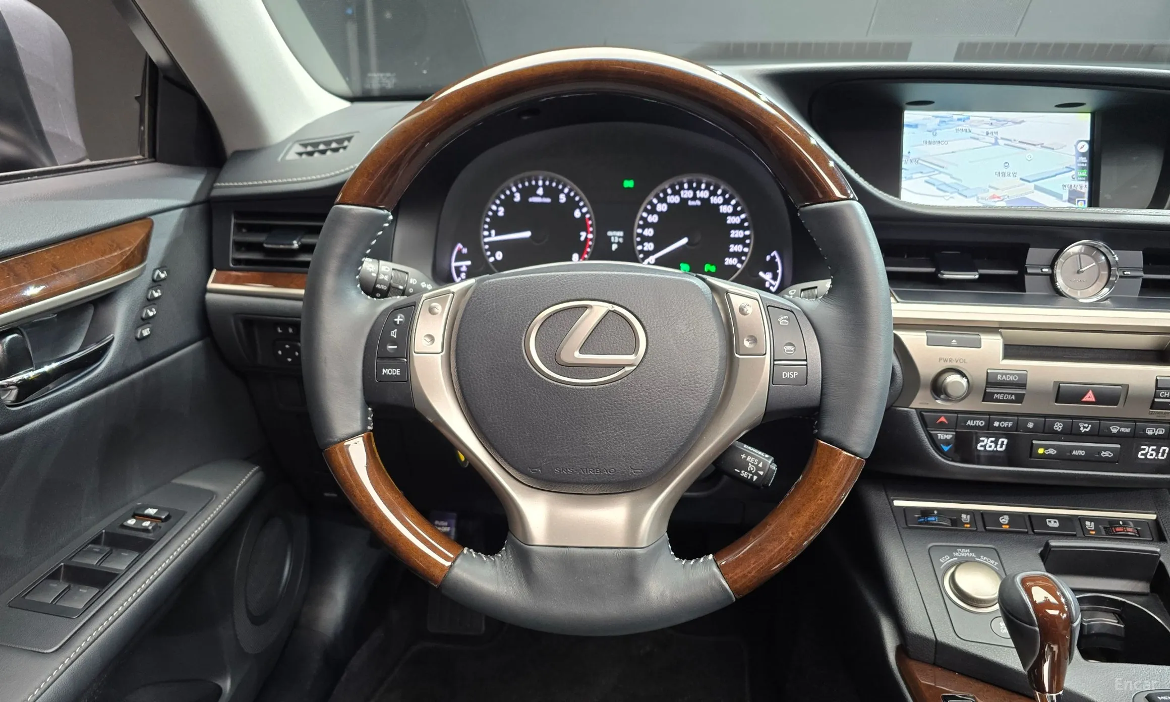 Lexus New ES350 превью 13