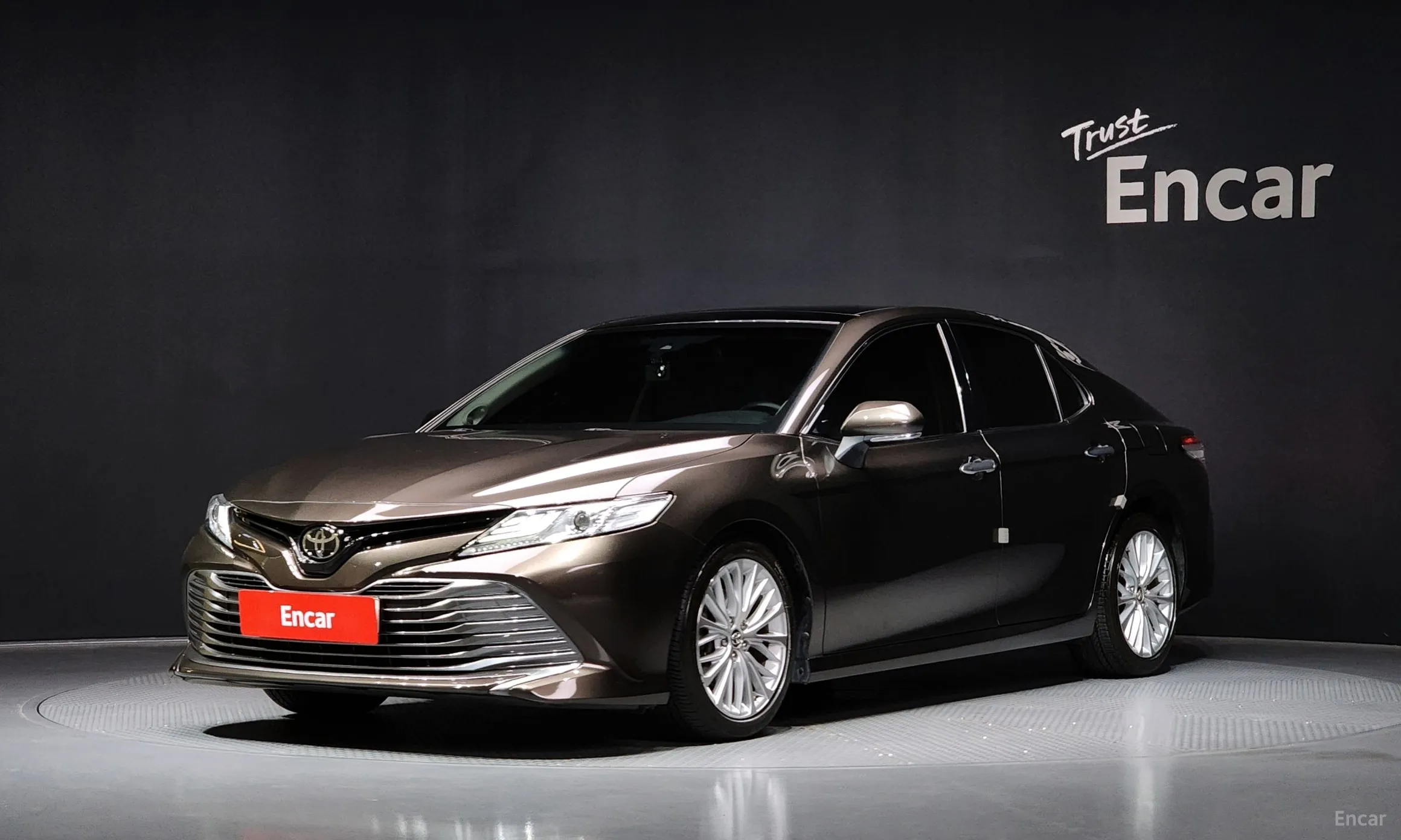 Camry (XV70)