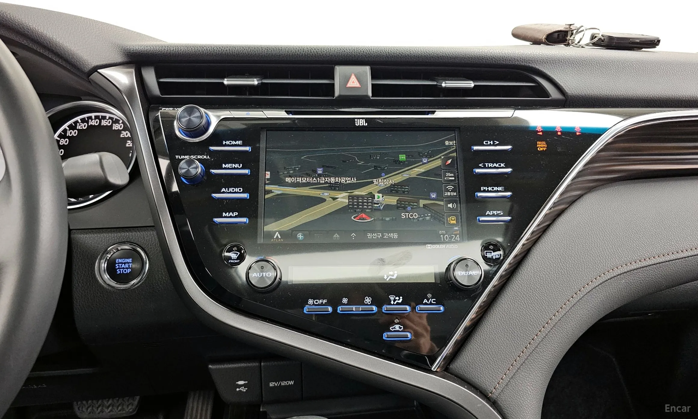 Toyota Camry (XV70) превью 14