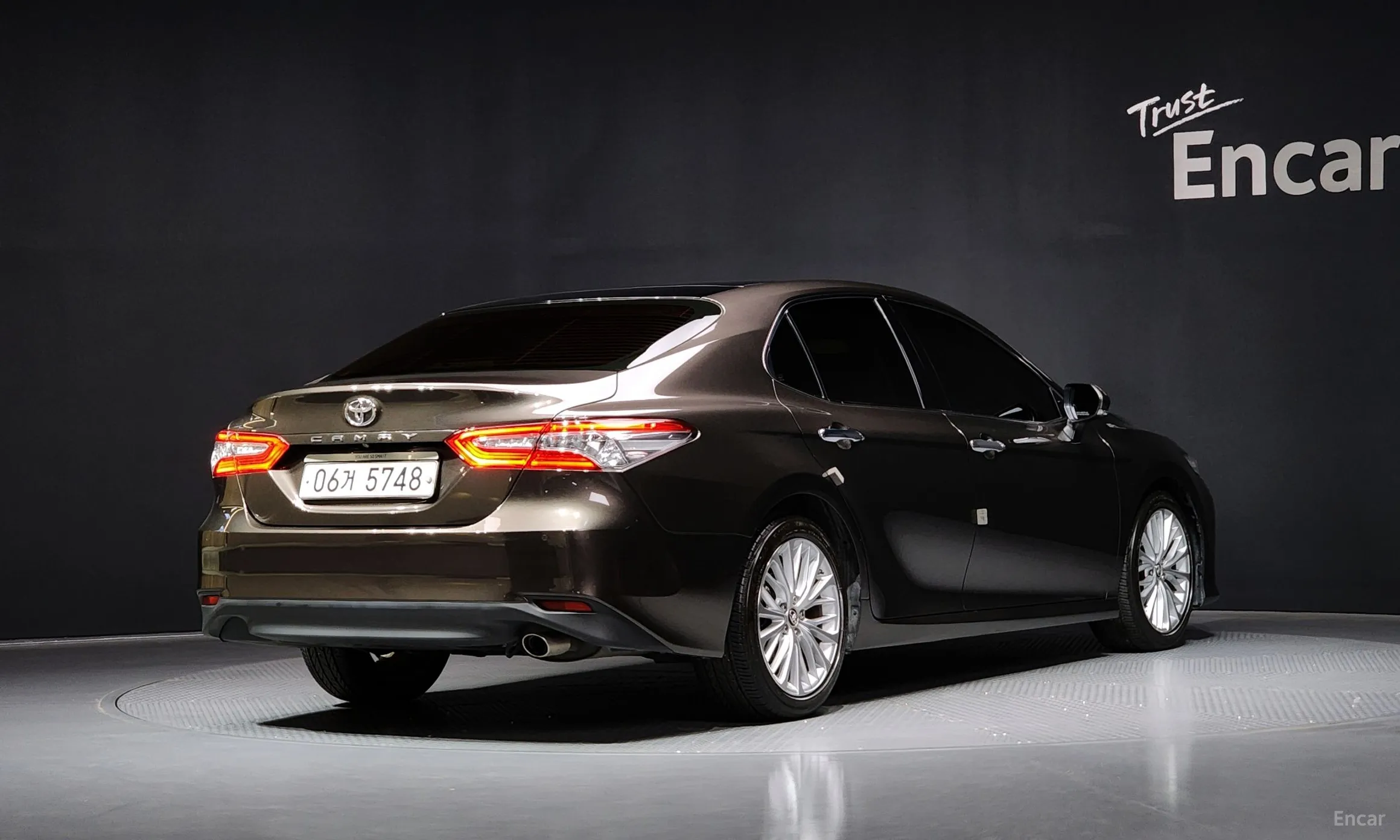 Toyota Camry (XV70) превью 2