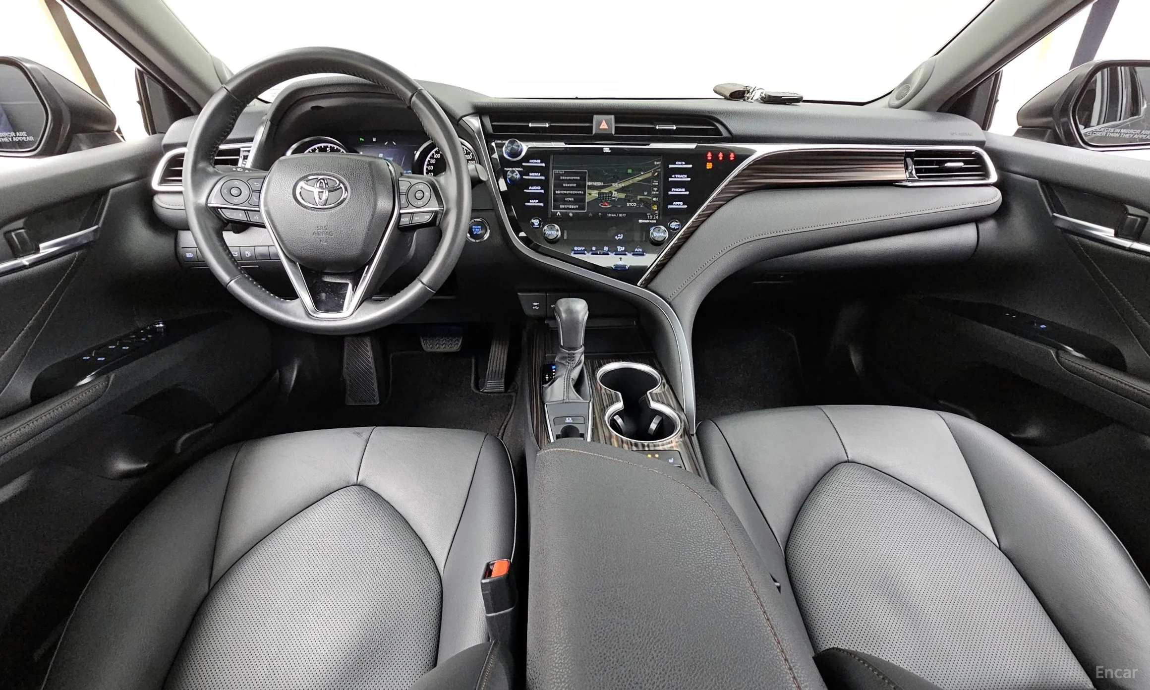 Toyota Camry (XV70) превью 7